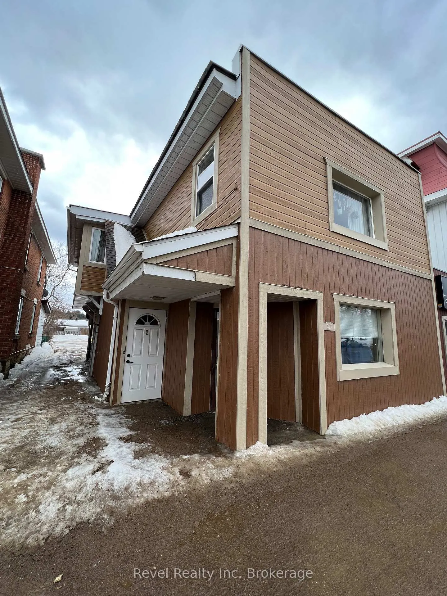 Photo 8 of 310 Main Street, Mattawa — HOMEH