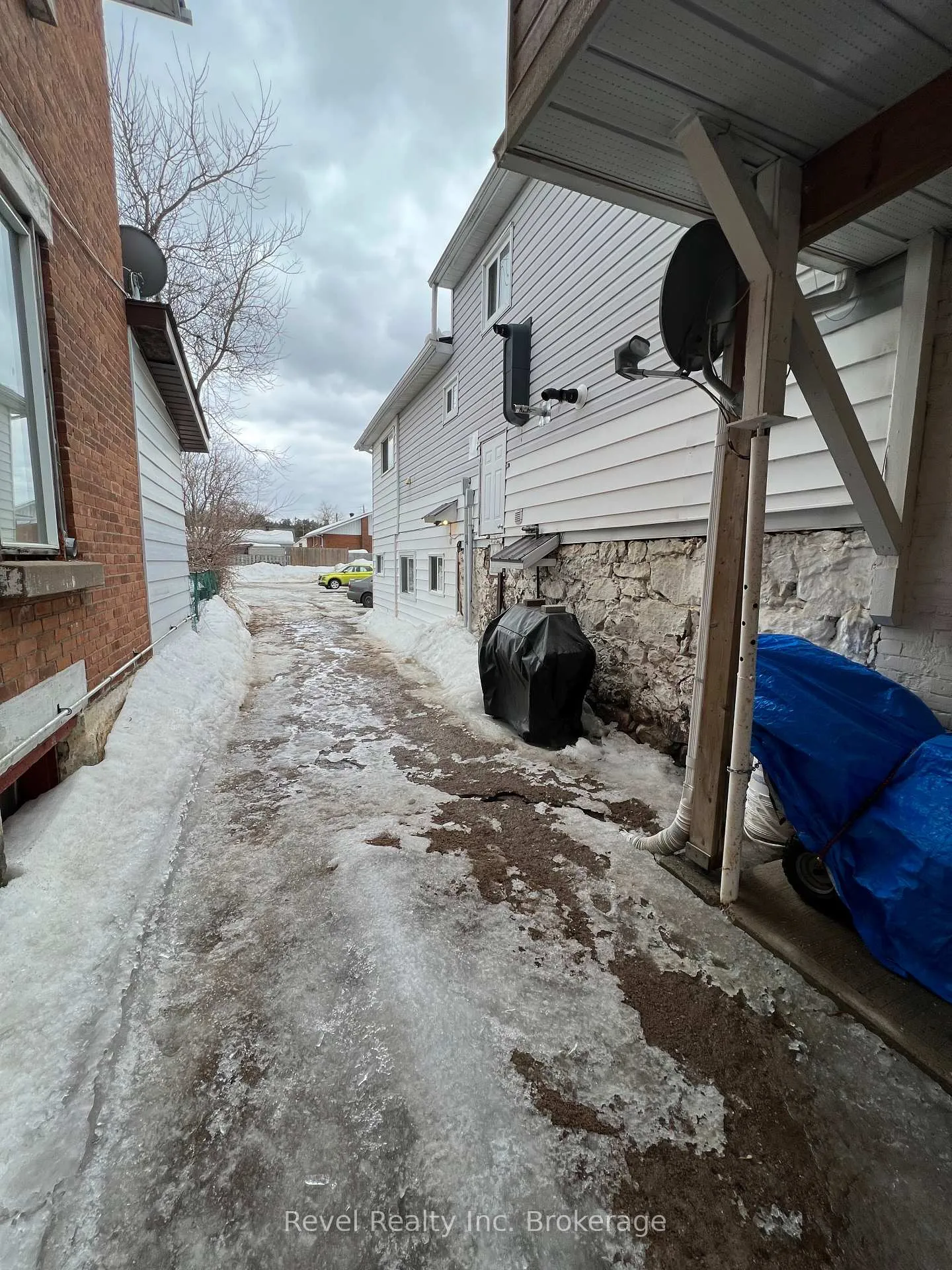 Photo 11 of 310 Main Street, Mattawa — HOMEH