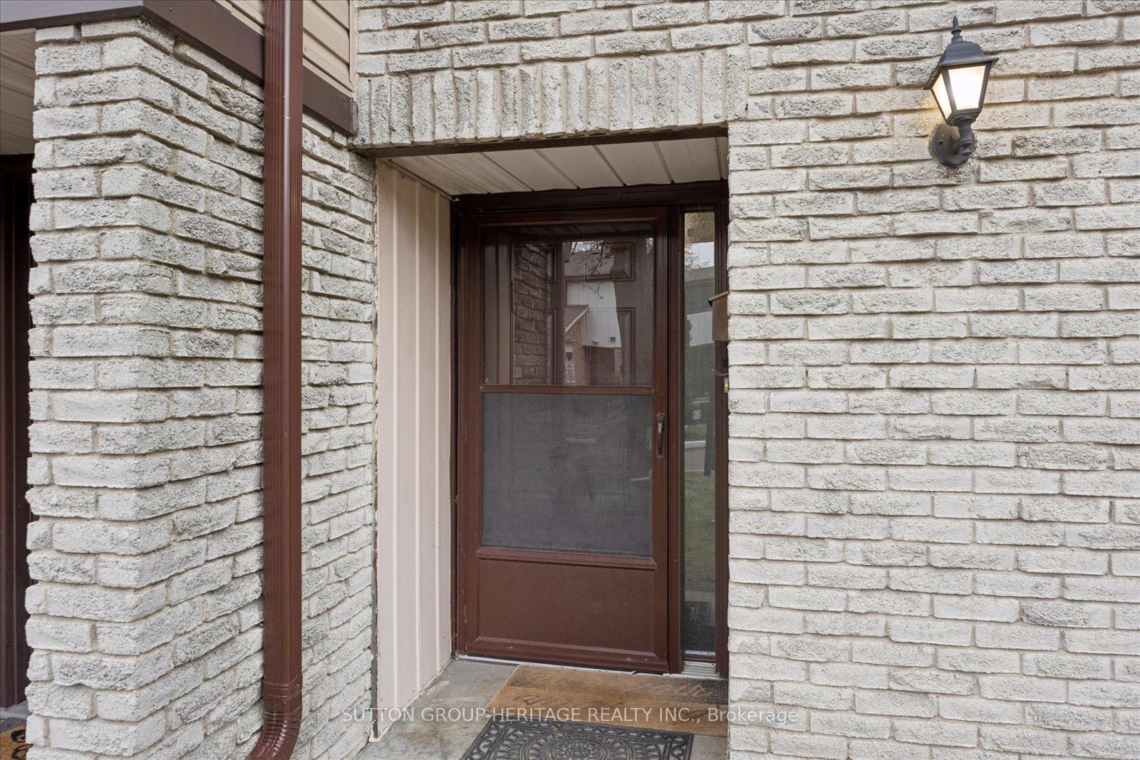 Photo 2 of Unit 11, 221 Ormond Drive, Oshawa, Samac — HOMEH
