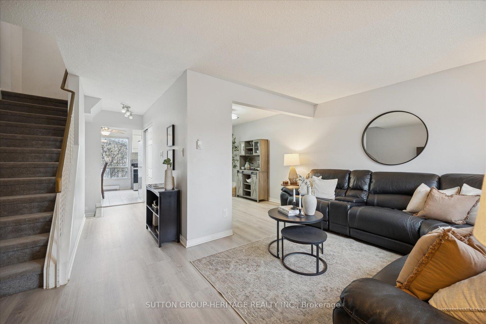 Photo 5 of Unit 11, 221 Ormond Drive, Oshawa, Samac — HOMEH