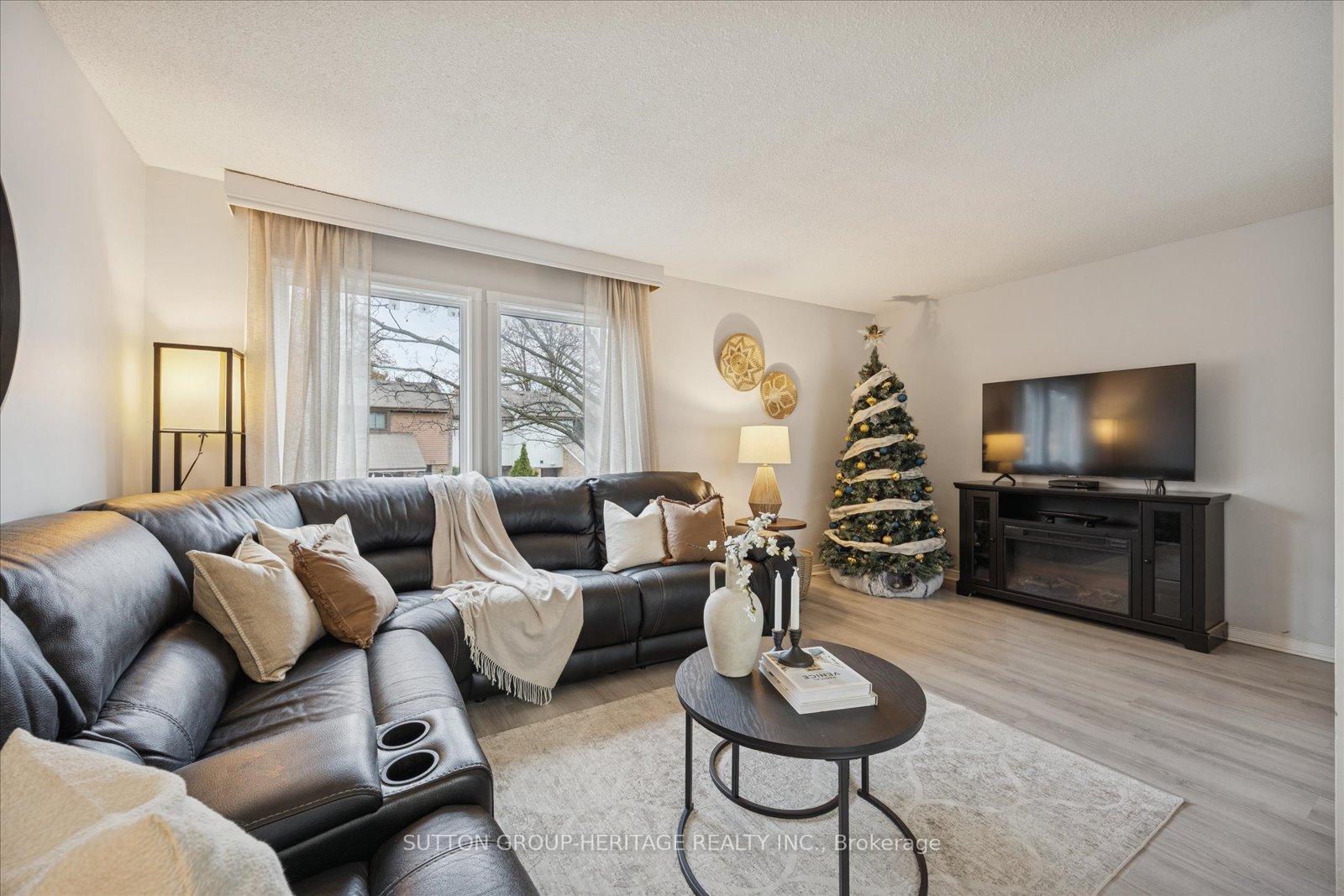 Photo 6 of Unit 11, 221 Ormond Drive, Oshawa, Samac — HOMEH