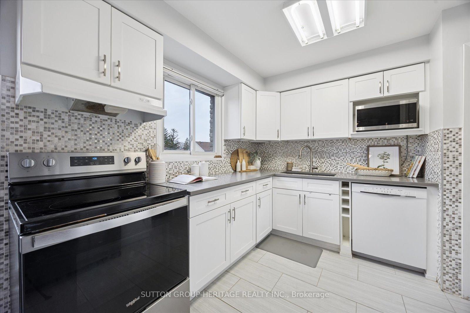 Photo 11 of Unit 11, 221 Ormond Drive, Oshawa, Samac — HOMEH