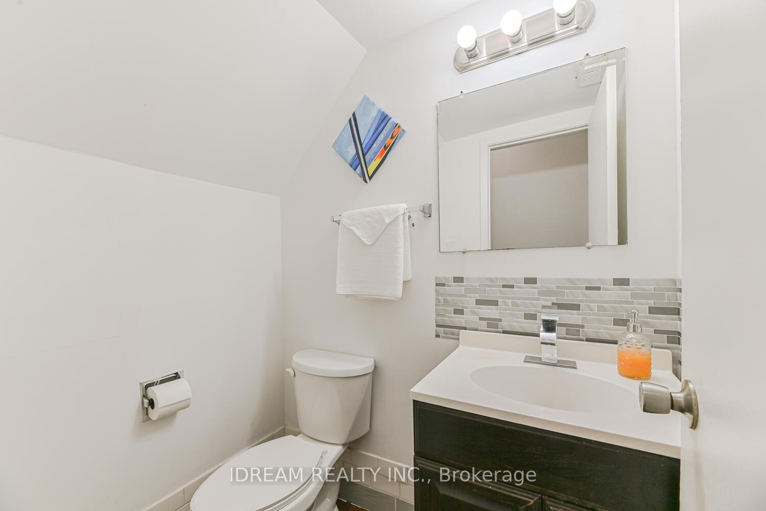 Photo 10 of 16 Priscilla Lane, Hamilton, Riverdale — HOMEH