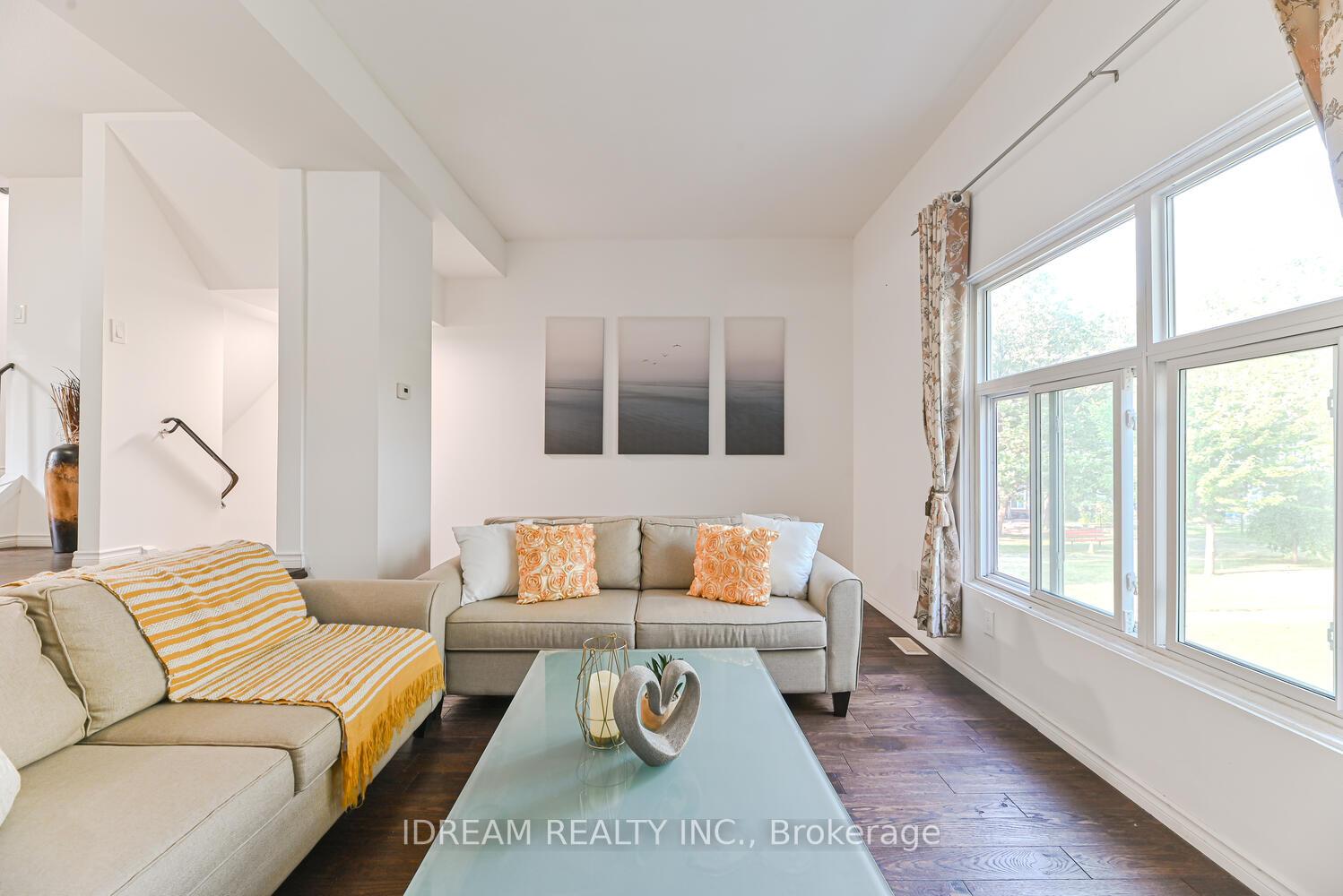 Photo 12 of 16 Priscilla Lane, Hamilton, Riverdale — HOMEH