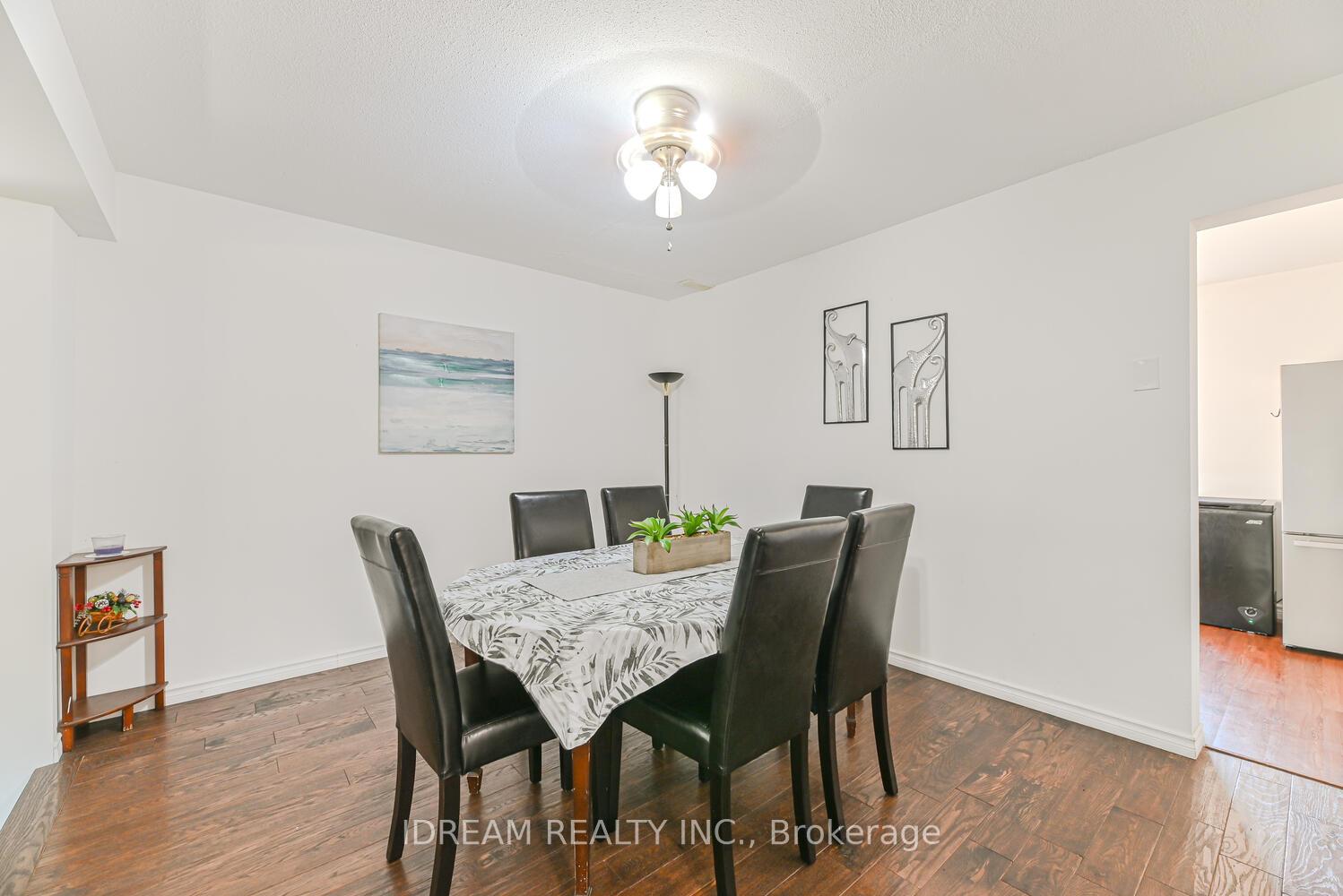 Photo 14 of 16 Priscilla Lane, Hamilton, Riverdale — HOMEH
