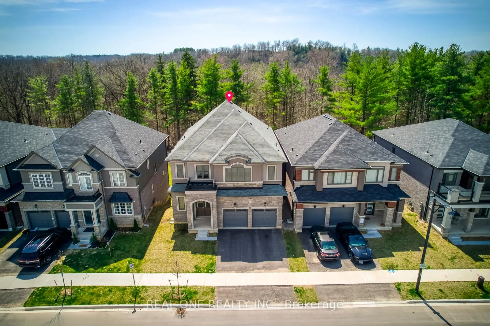Photo 2 of 39 Stauffer Road, Brantford — HOMEH