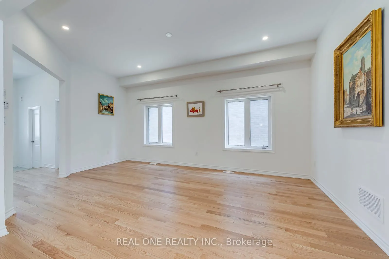 Photo 12 of 39 Stauffer Road, Brantford — HOMEH