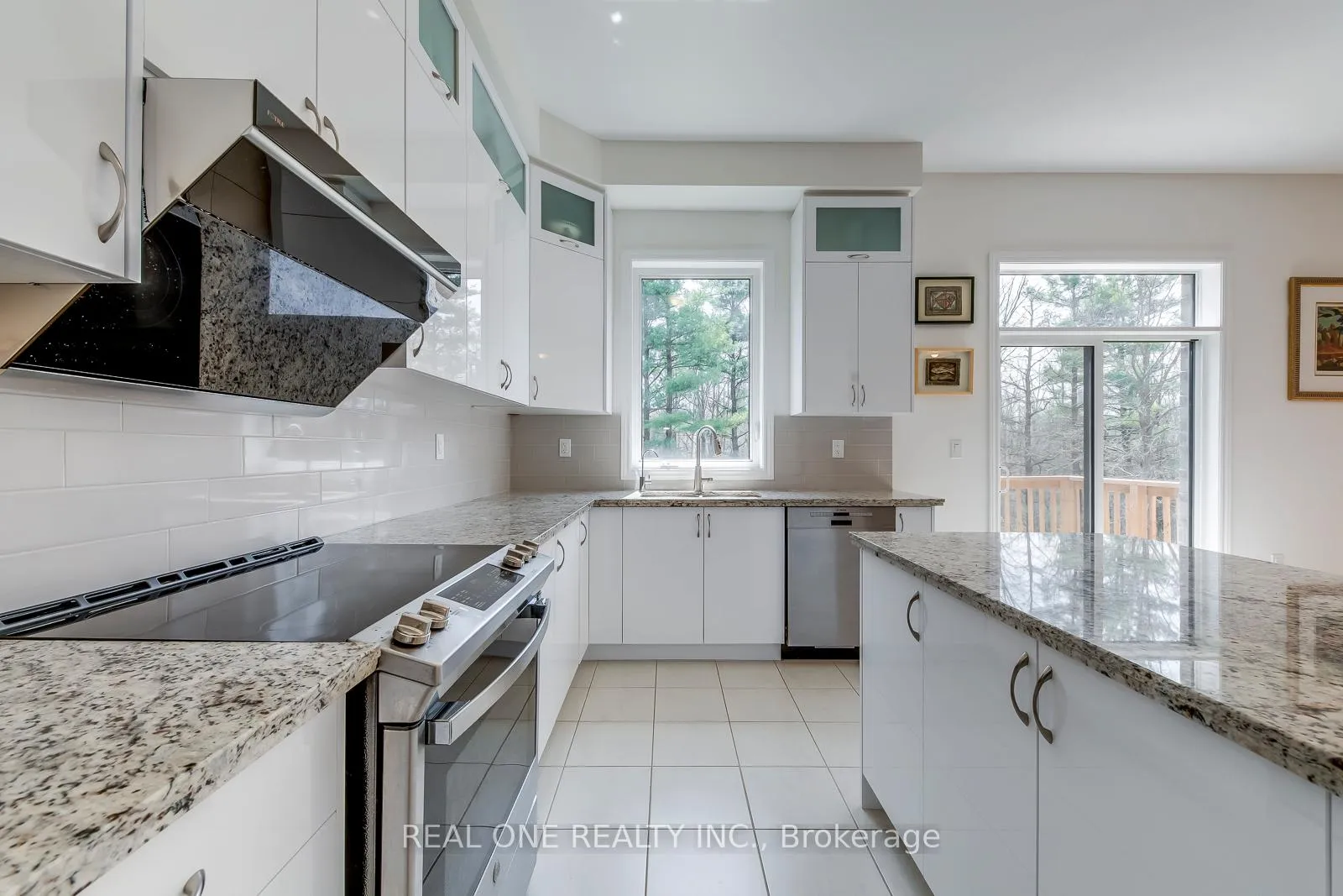 Photo 16 of 39 Stauffer Road, Brantford — HOMEH