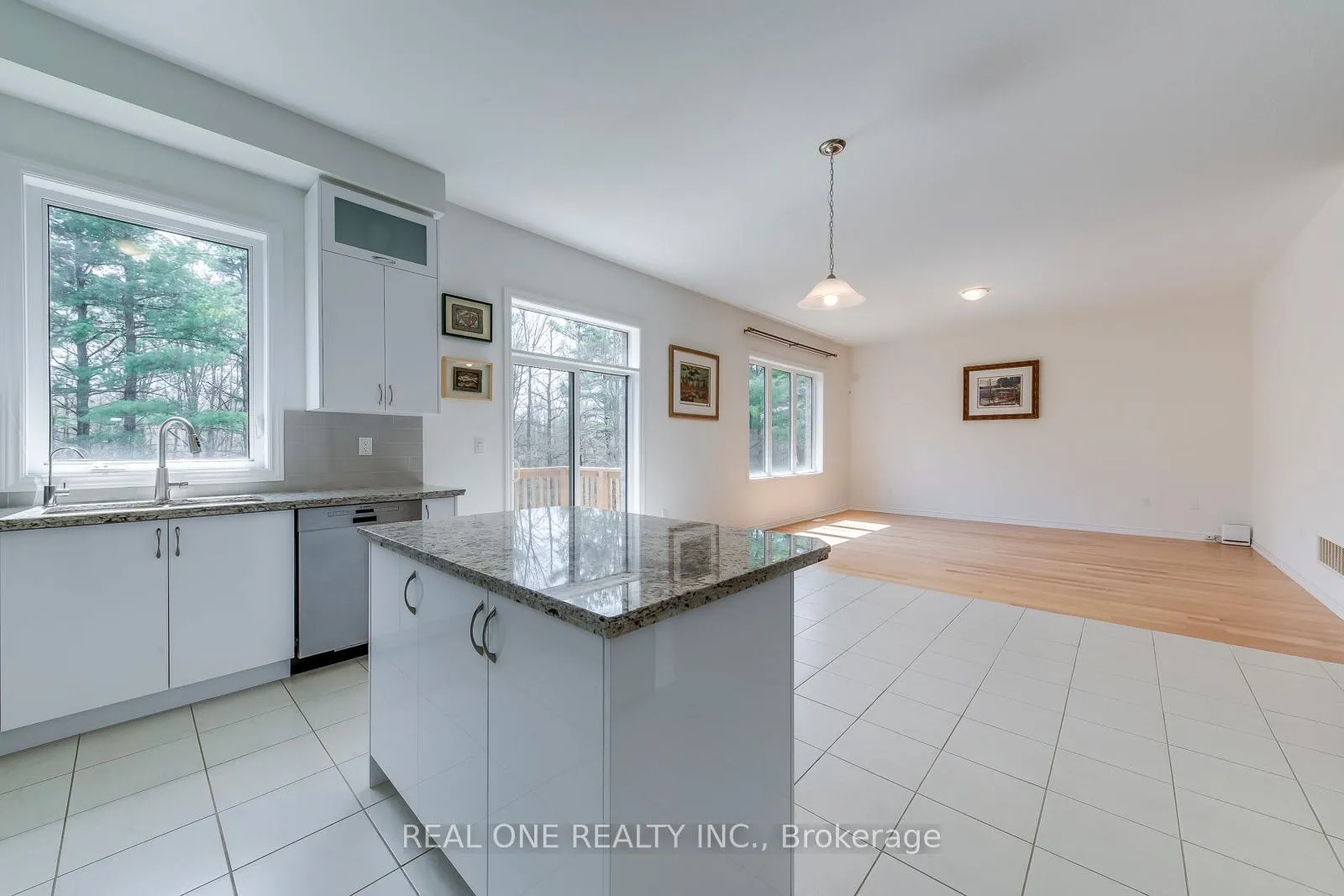 Photo 17 of 39 Stauffer Road, Brantford — HOMEH