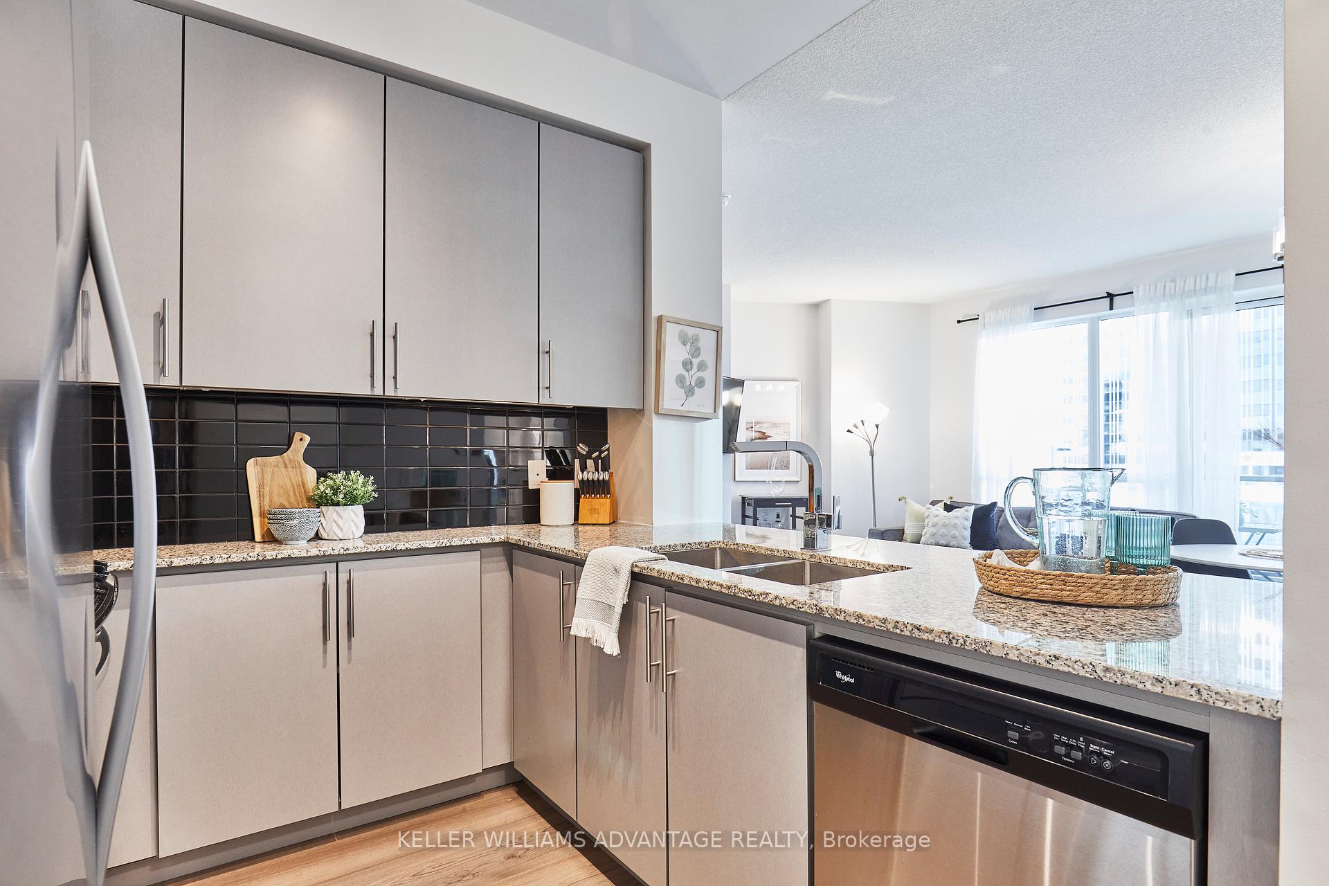 Photo 5 of Unit 515, 60 Berwick Avenue, Toronto, Yonge-Eglinton — HOMEH