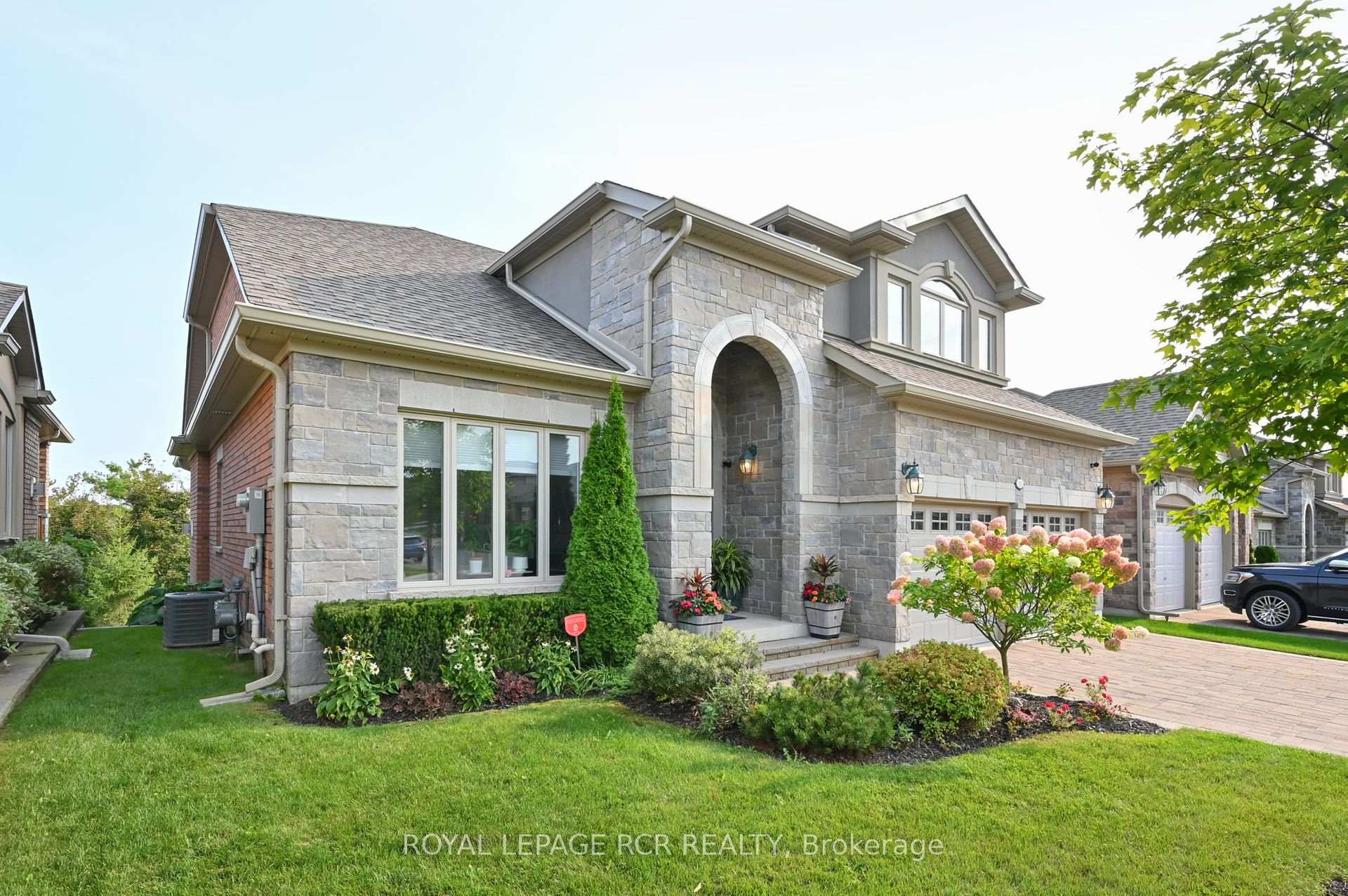 Photo 2 of 111 Ridge Way, New Tecumseth, Alliston — HOMEH