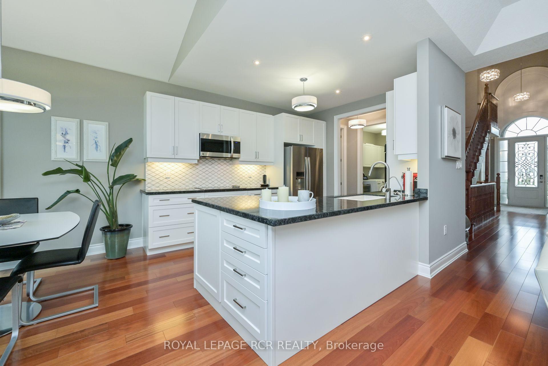 Photo 7 of 111 Ridge Way, New Tecumseth, Alliston — HOMEH