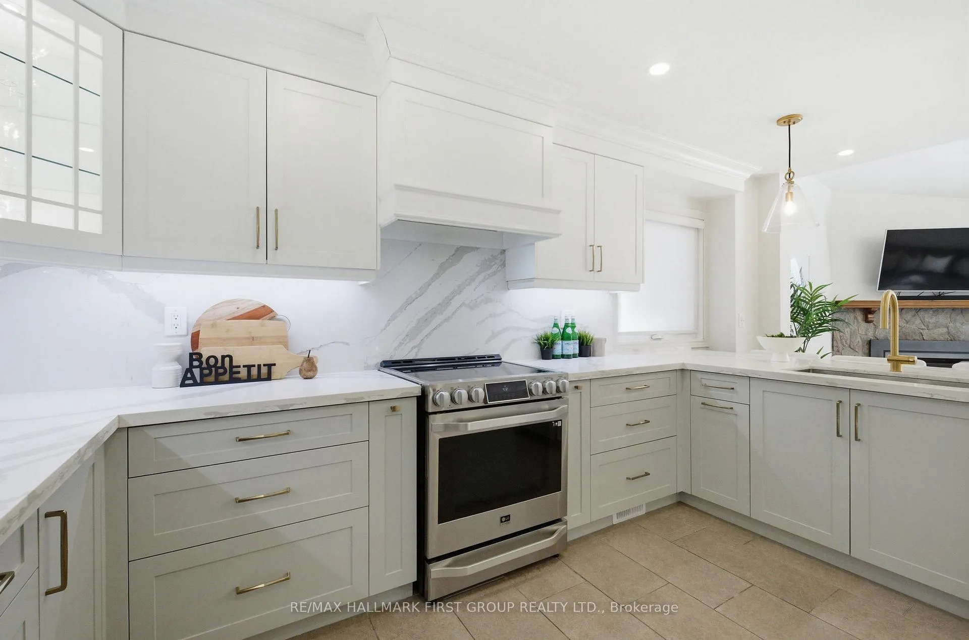 Photo 7 of 1514 Rawlings Drive, Pickering, Liverpool — HOMEH