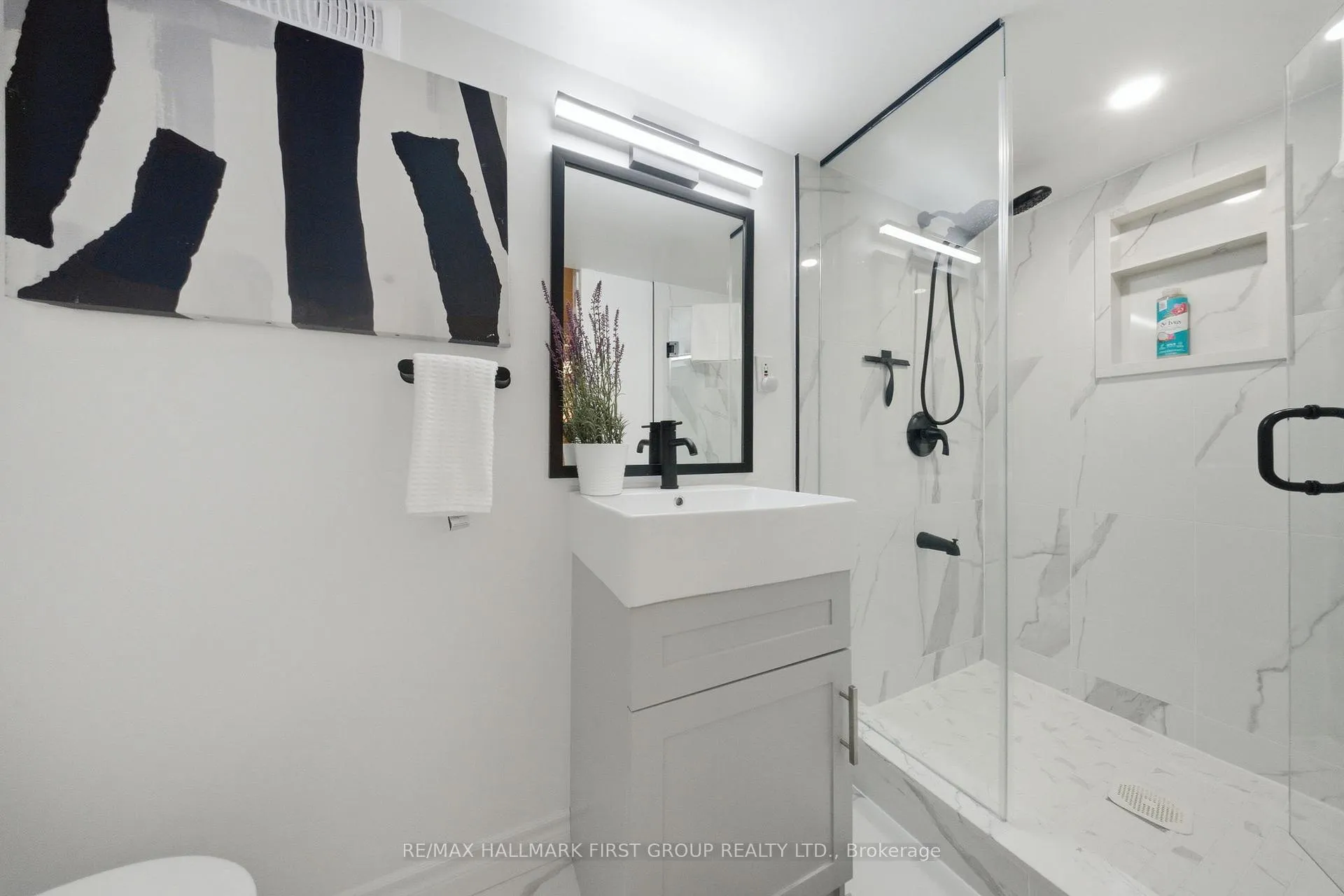 Photo 21 of 1514 Rawlings Drive, Pickering, Liverpool — HOMEH