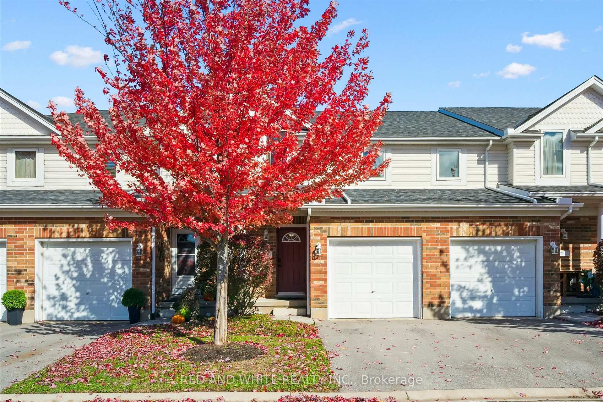 Photo 1 of Unit 3, 151 Clairfields Drive E, Guelph, Pineridge/Westminster Woods — HOMEH