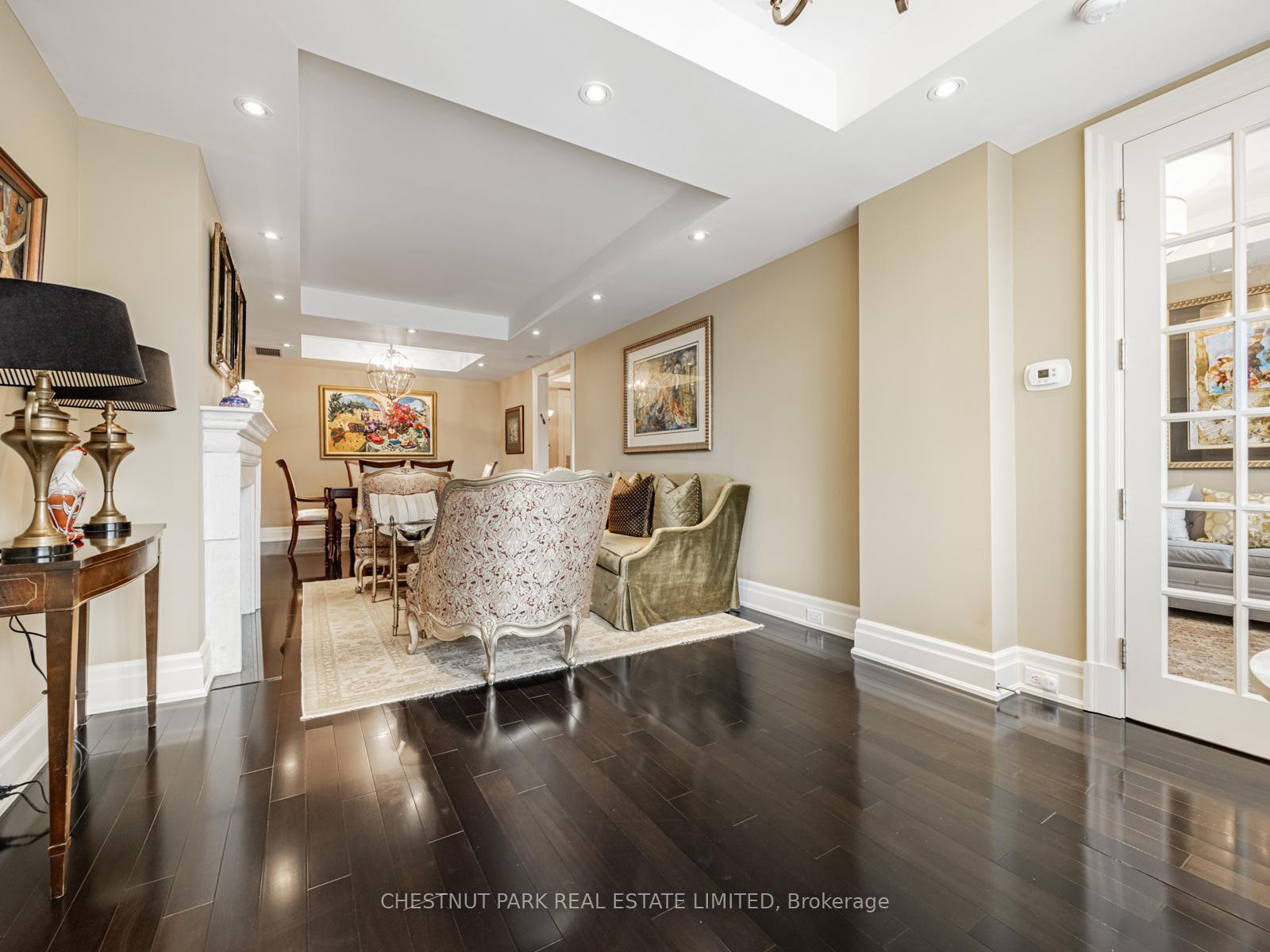 Photo 8 of Unit 308, 155 St Clair Avenue W, Toronto, Casa Loma — HOMEH