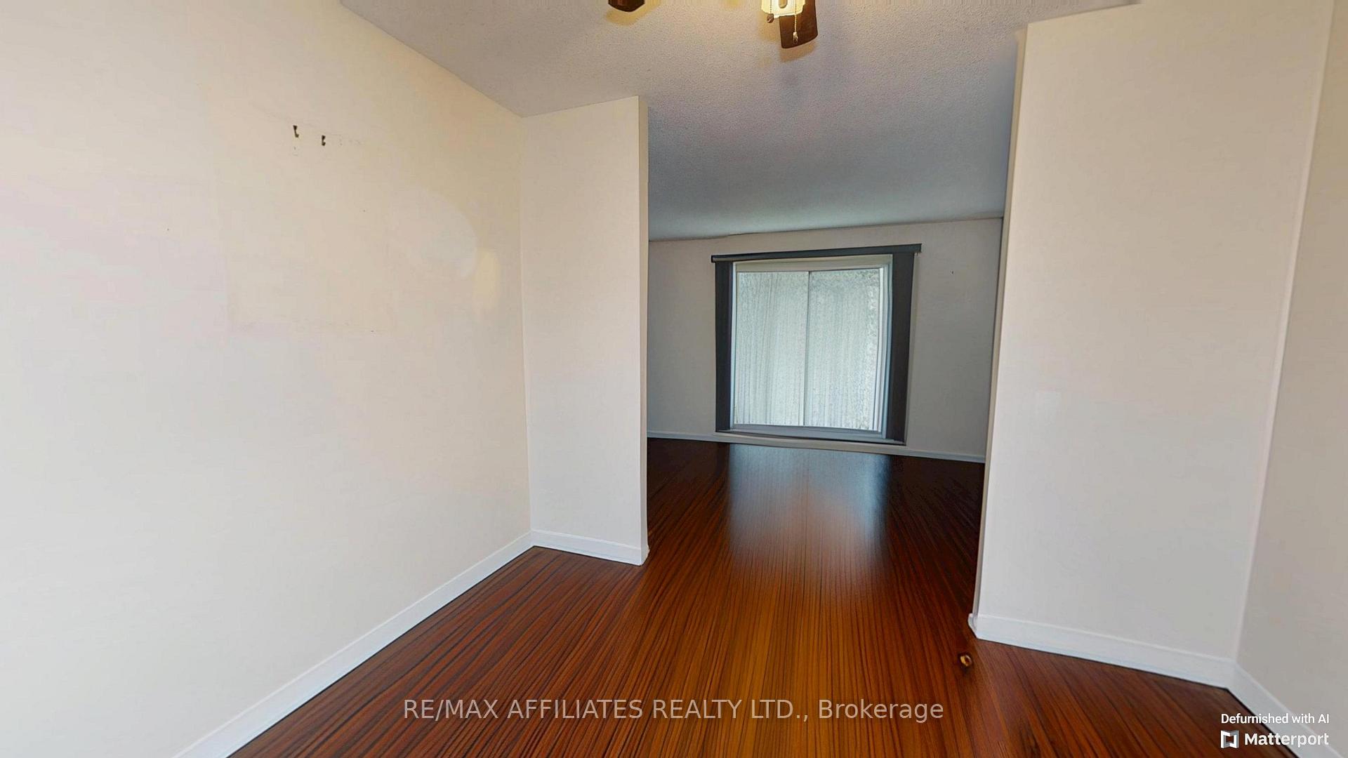 Photo 4 of Unit 11, 76 Compata Way S, Ottawa, Blackburn Hamlet — HOMEH