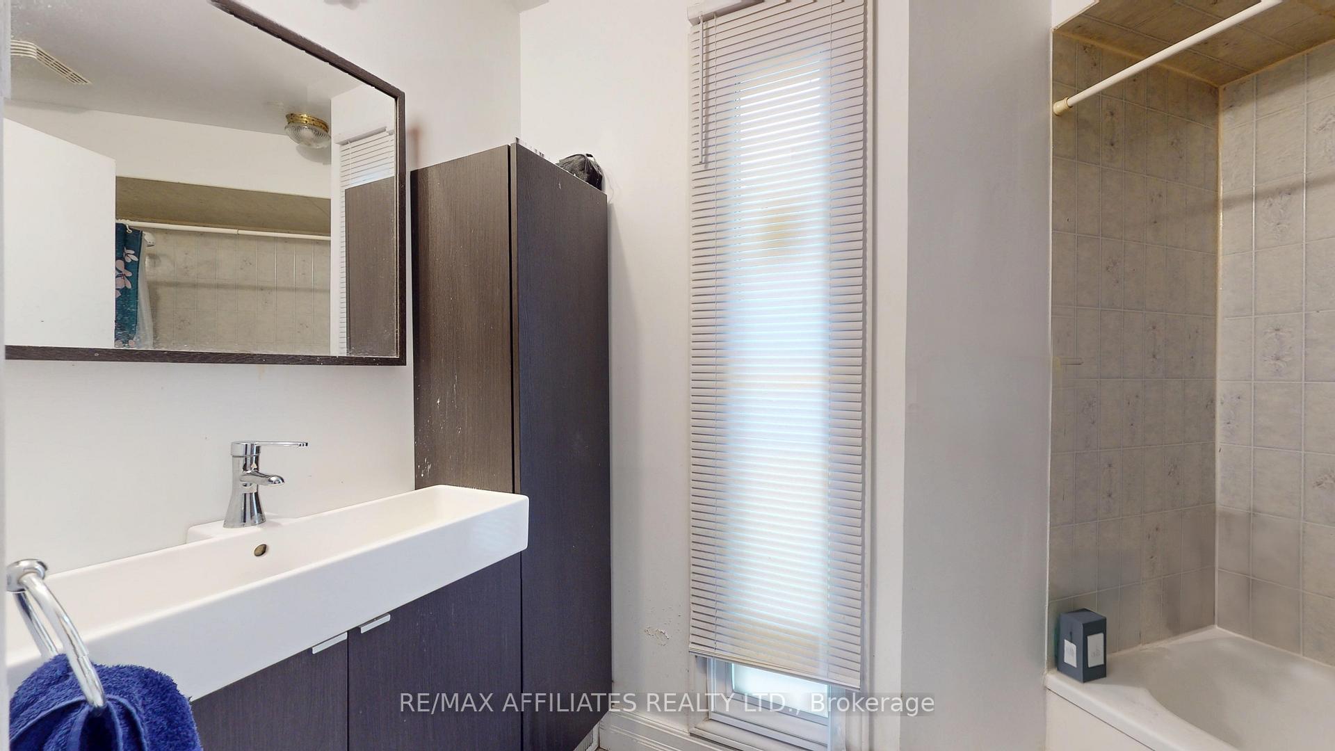 Photo 6 of Unit 11, 76 Compata Way S, Ottawa, Blackburn Hamlet — HOMEH