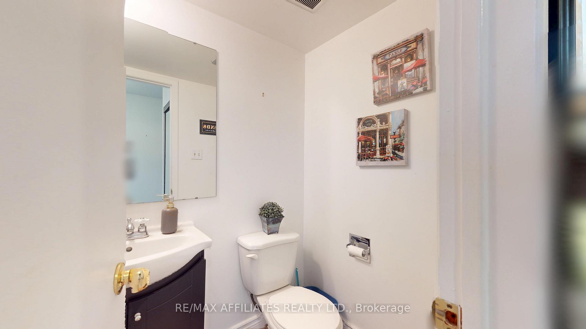 Photo 9 of Unit 11, 76 Compata Way S, Ottawa, Blackburn Hamlet — HOMEH