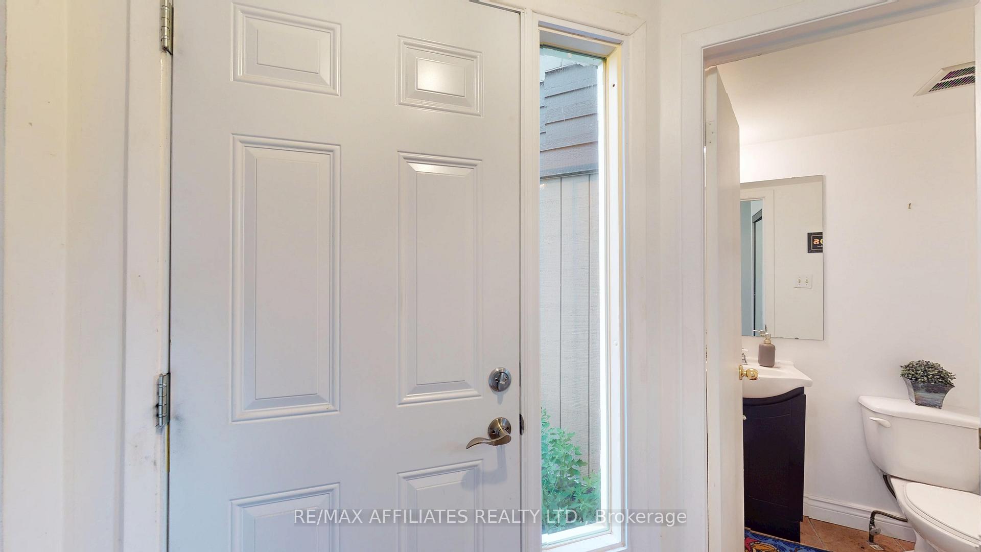 Photo 13 of Unit 11, 76 Compata Way S, Ottawa, Blackburn Hamlet — HOMEH
