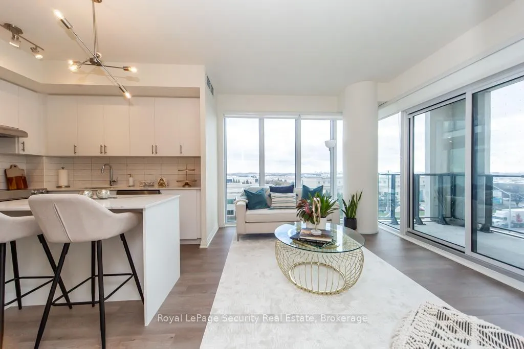 Photo 14 of Unit 403, 9000 Jane Street, Vaughan, Concord — HOMEH