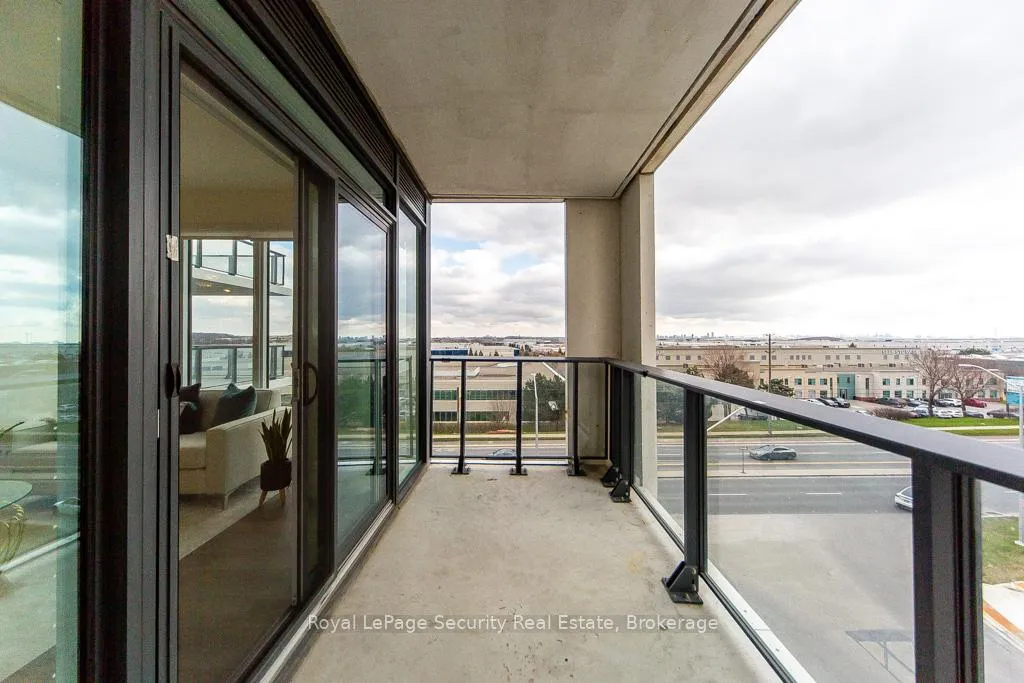 Photo 23 of Unit 403, 9000 Jane Street, Vaughan, Concord — HOMEH