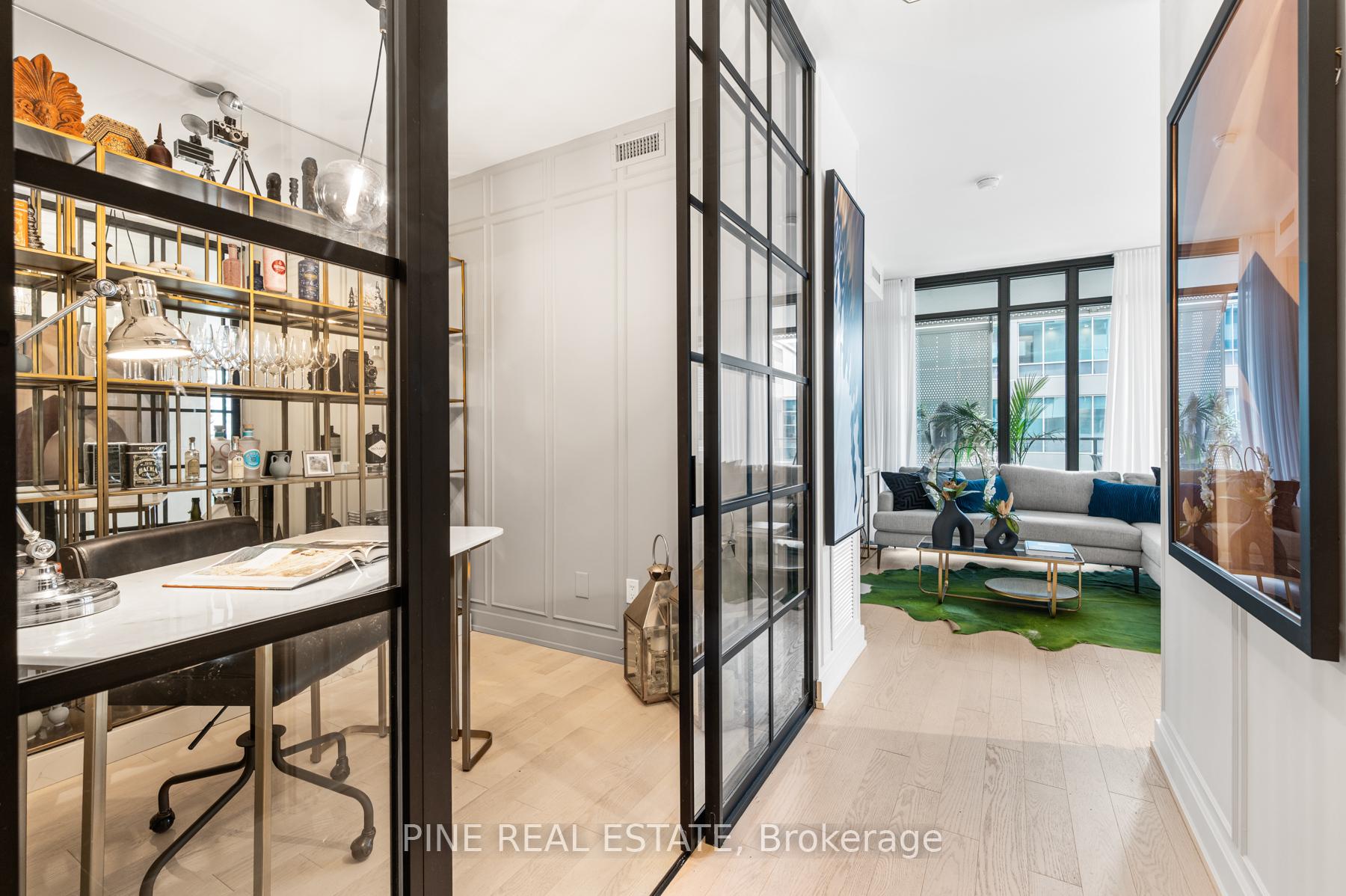 Photo 7 of Unit 1305, 25 Richmond Street E, Toronto, Church-Yonge Corridor — HOMEH