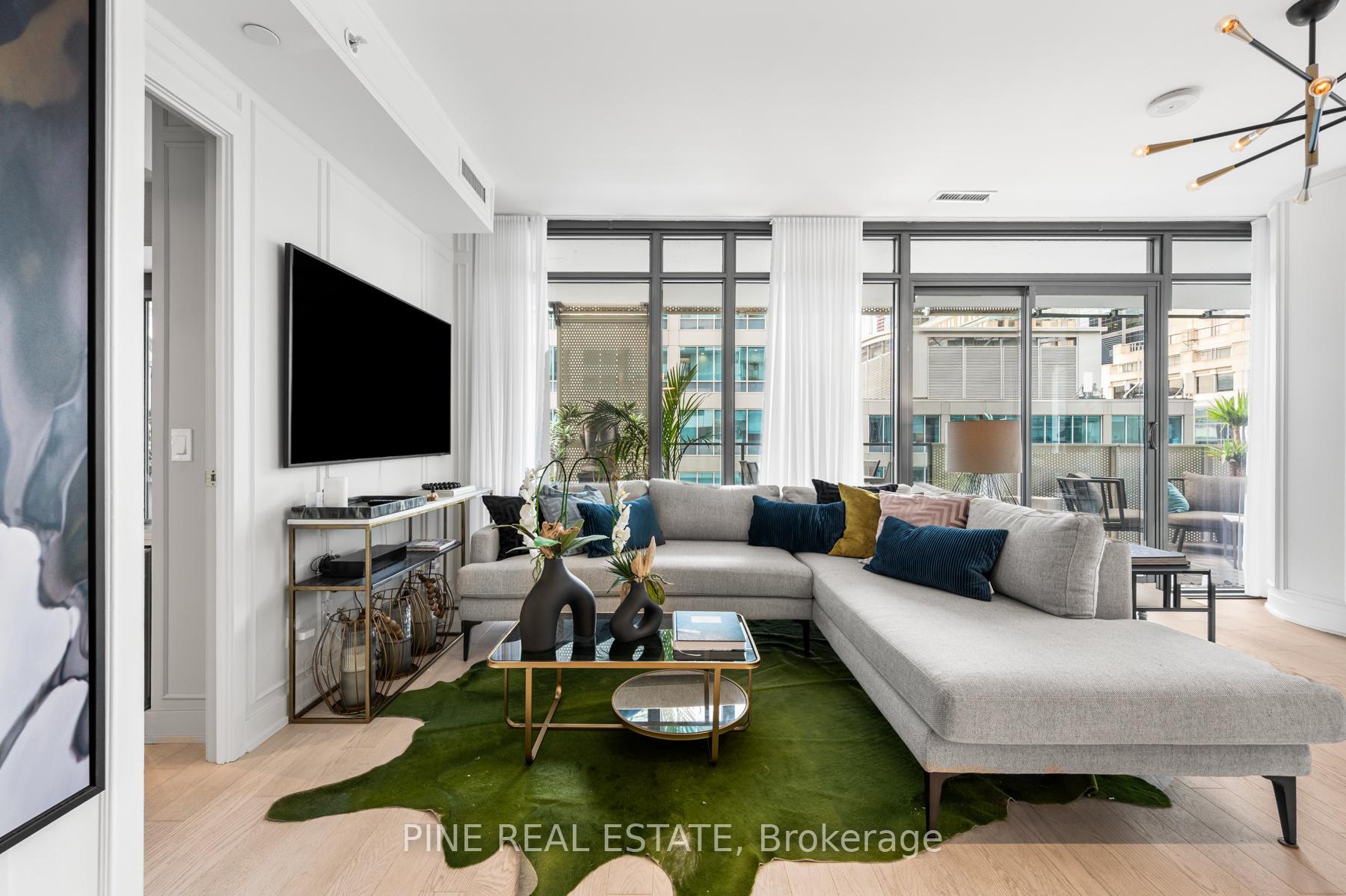 Photo 9 of Unit 1305, 25 Richmond Street E, Toronto, Church-Yonge Corridor — HOMEH