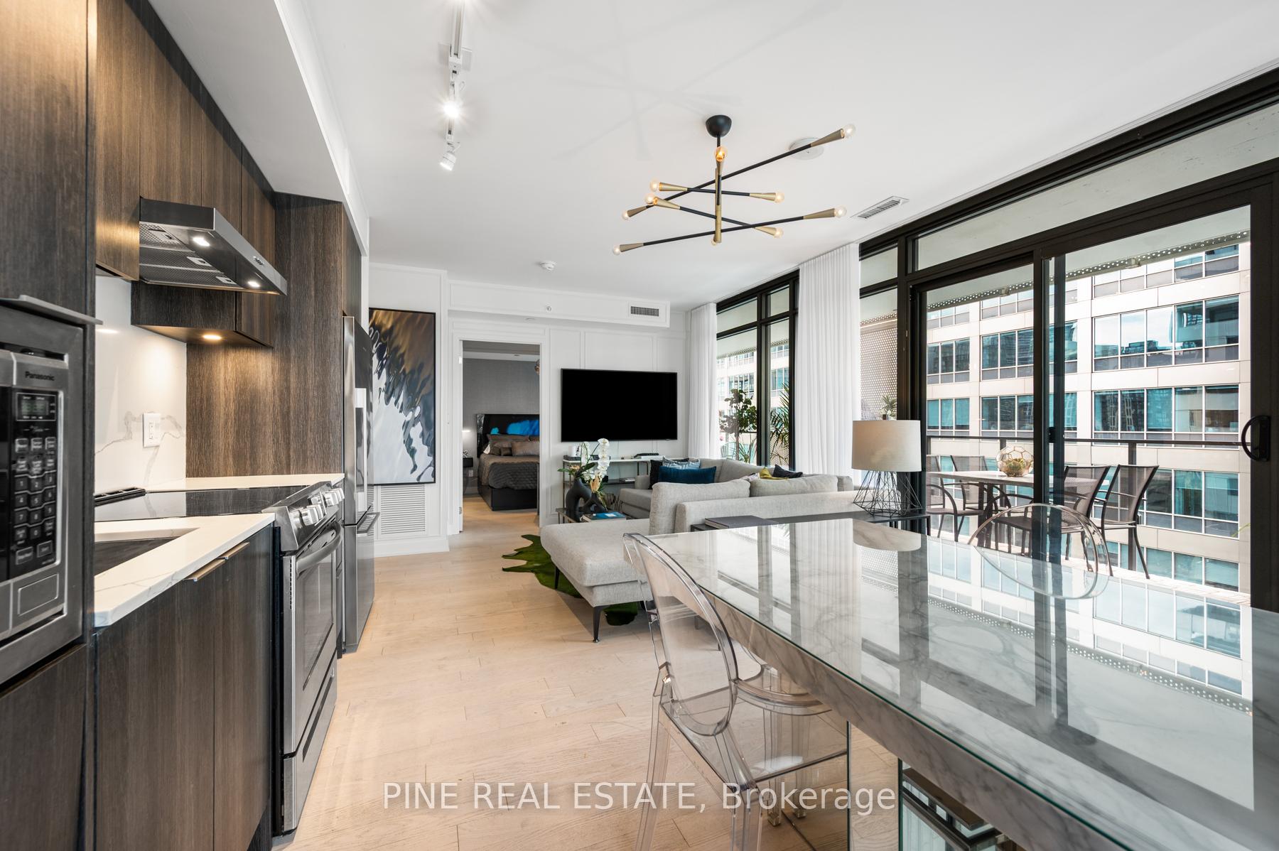 Photo 15 of Unit 1305, 25 Richmond Street E, Toronto, Church-Yonge Corridor — HOMEH