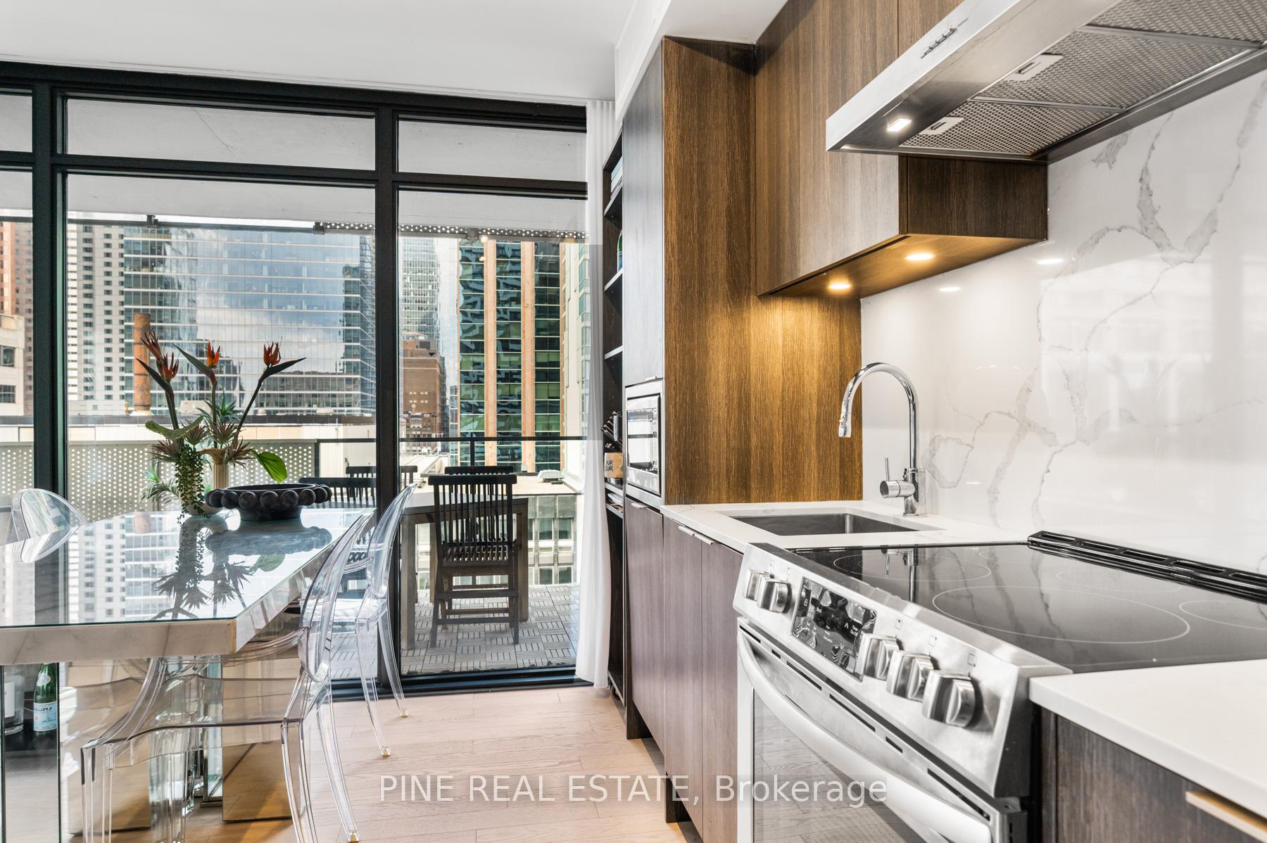 Photo 16 of Unit 1305, 25 Richmond Street E, Toronto, Church-Yonge Corridor — HOMEH