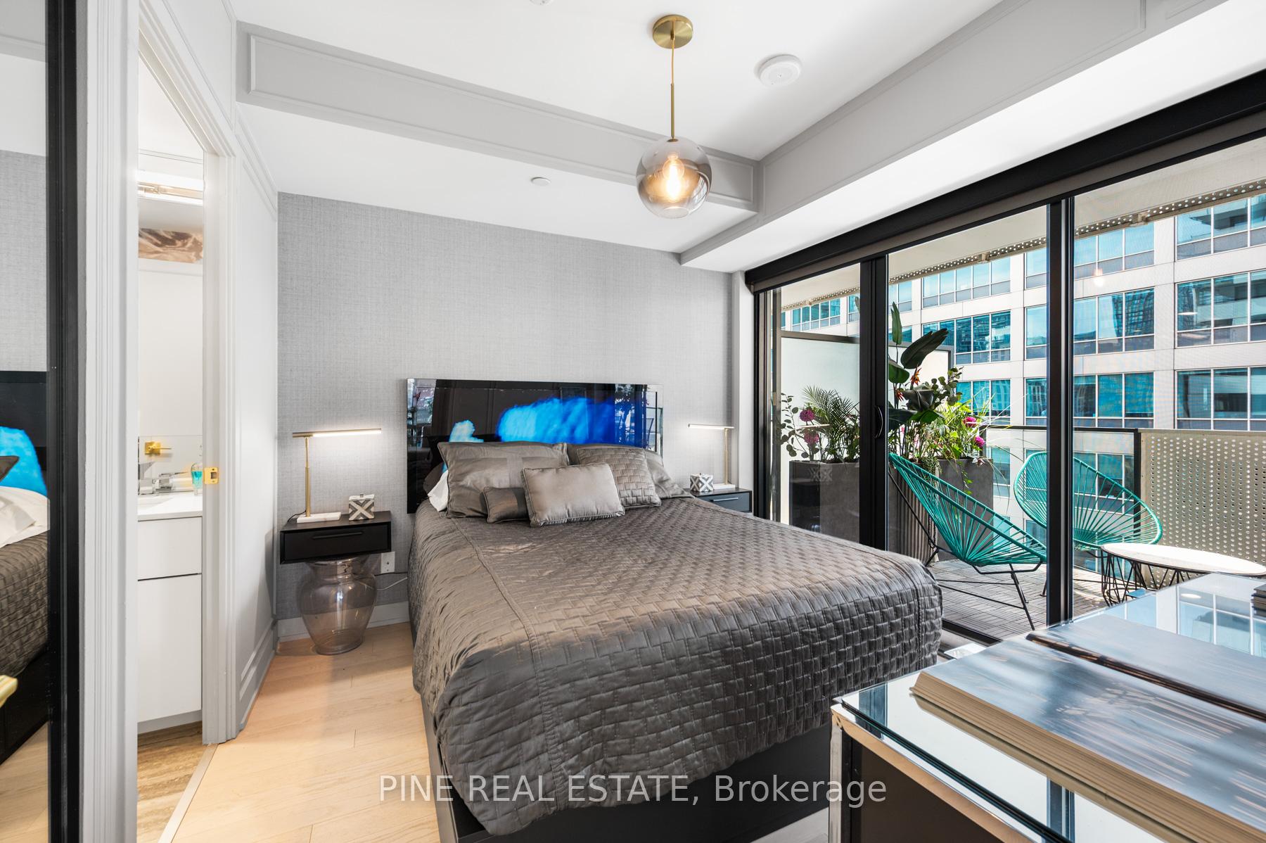Photo 18 of Unit 1305, 25 Richmond Street E, Toronto, Church-Yonge Corridor — HOMEH