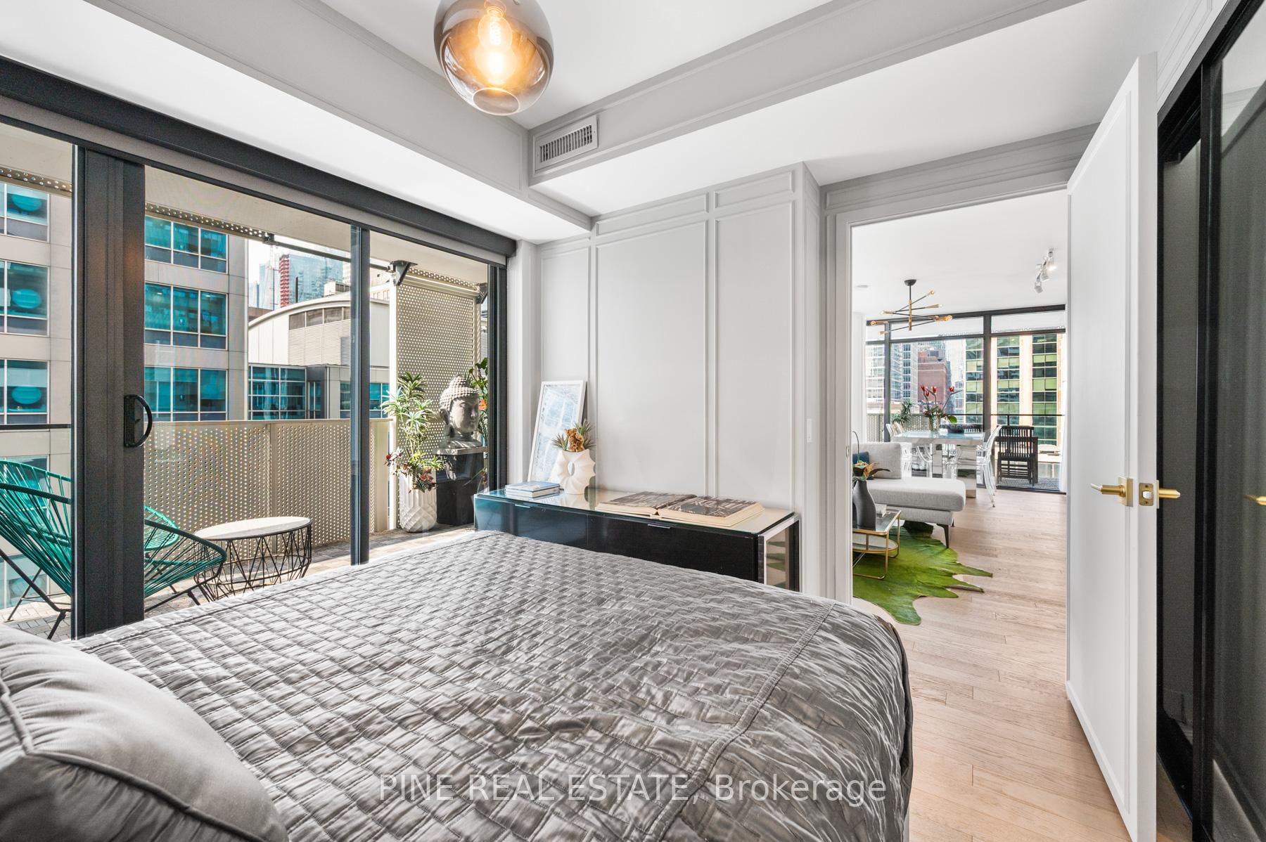 Photo 19 of Unit 1305, 25 Richmond Street E, Toronto, Church-Yonge Corridor — HOMEH