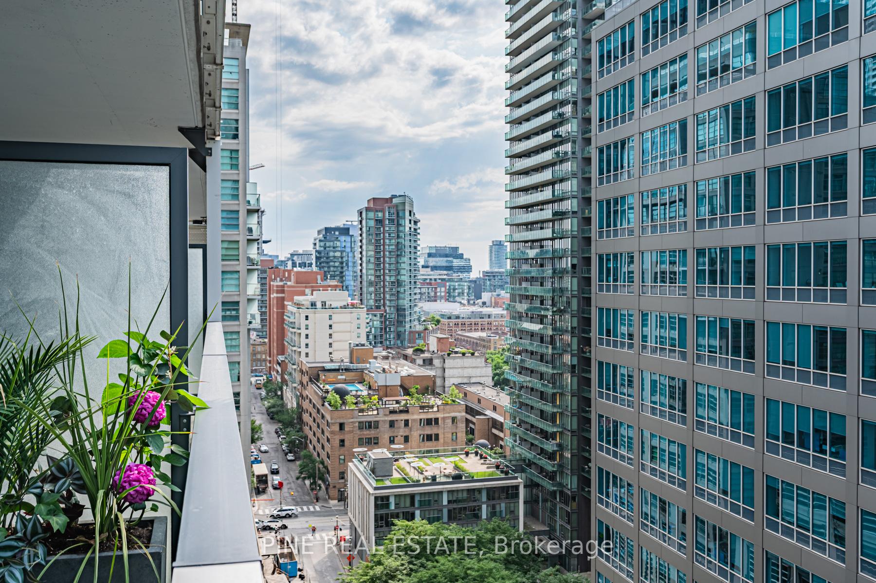 Photo 36 of Unit 1305, 25 Richmond Street E, Toronto, Church-Yonge Corridor — HOMEH