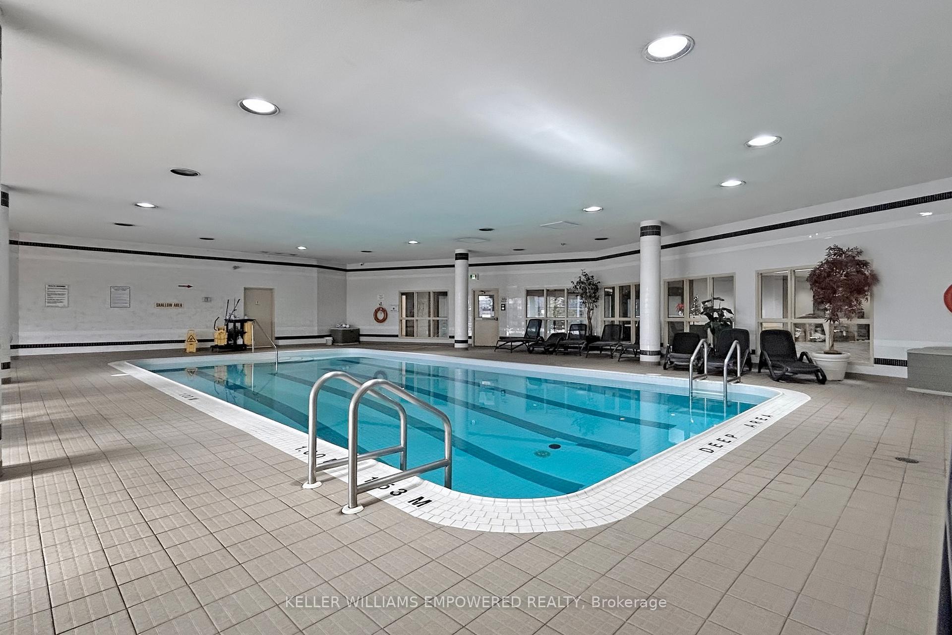 Front of Unit 707, 20 Harding Boulevard W