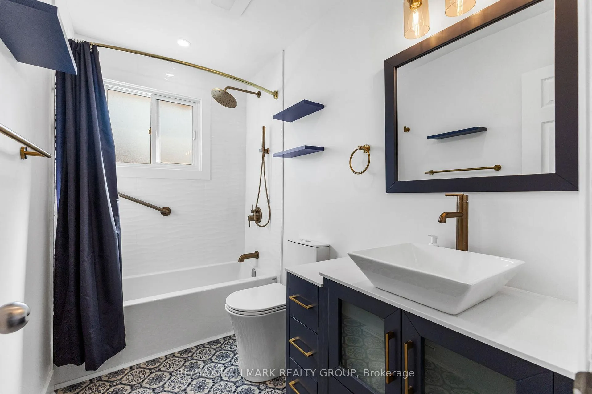 Photo 13 of 1902 Rosebella Avenue, Ottawa, Blossom Park/Leitrim — HOMEH