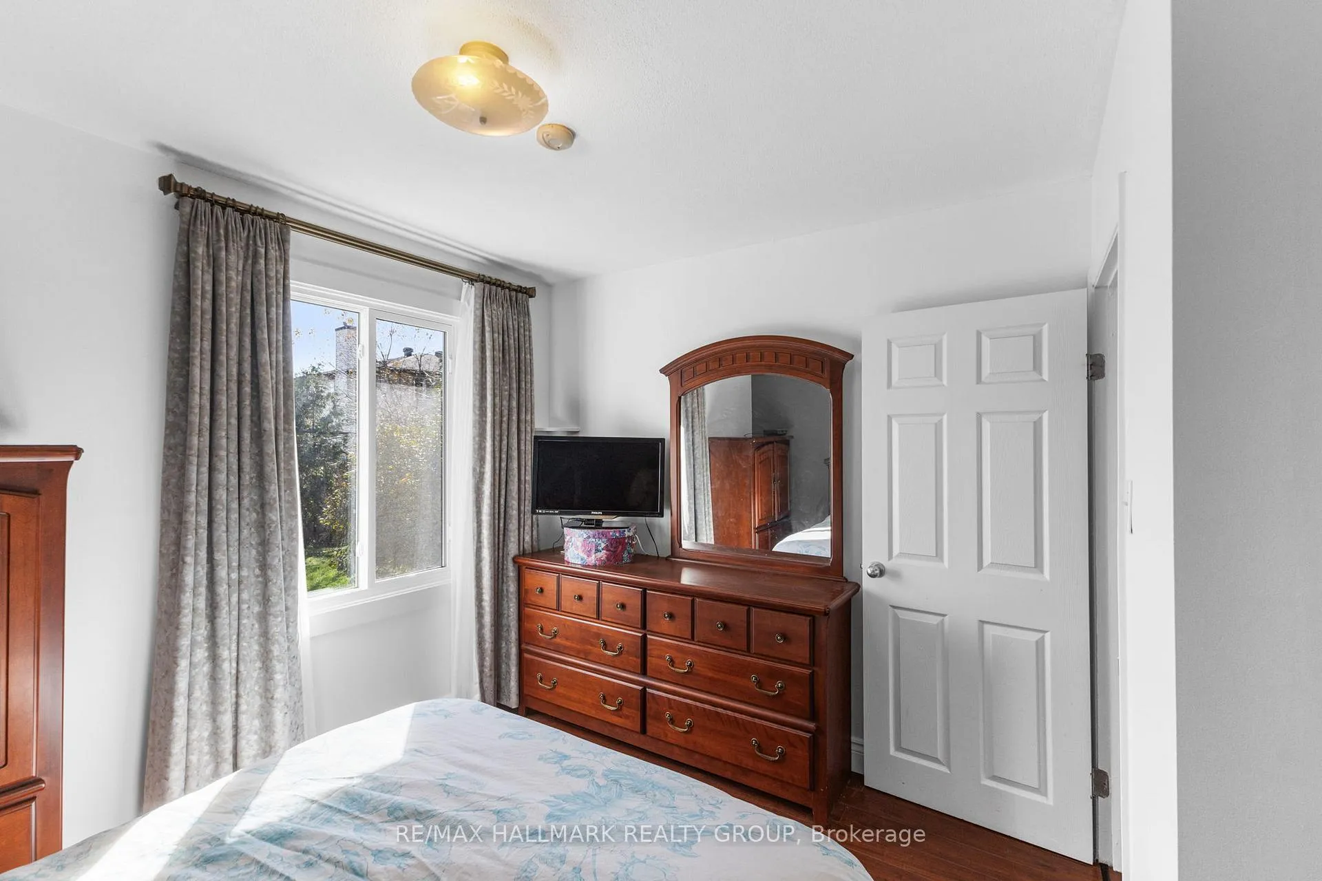 Photo 16 of 1902 Rosebella Avenue, Ottawa, Blossom Park/Leitrim — HOMEH