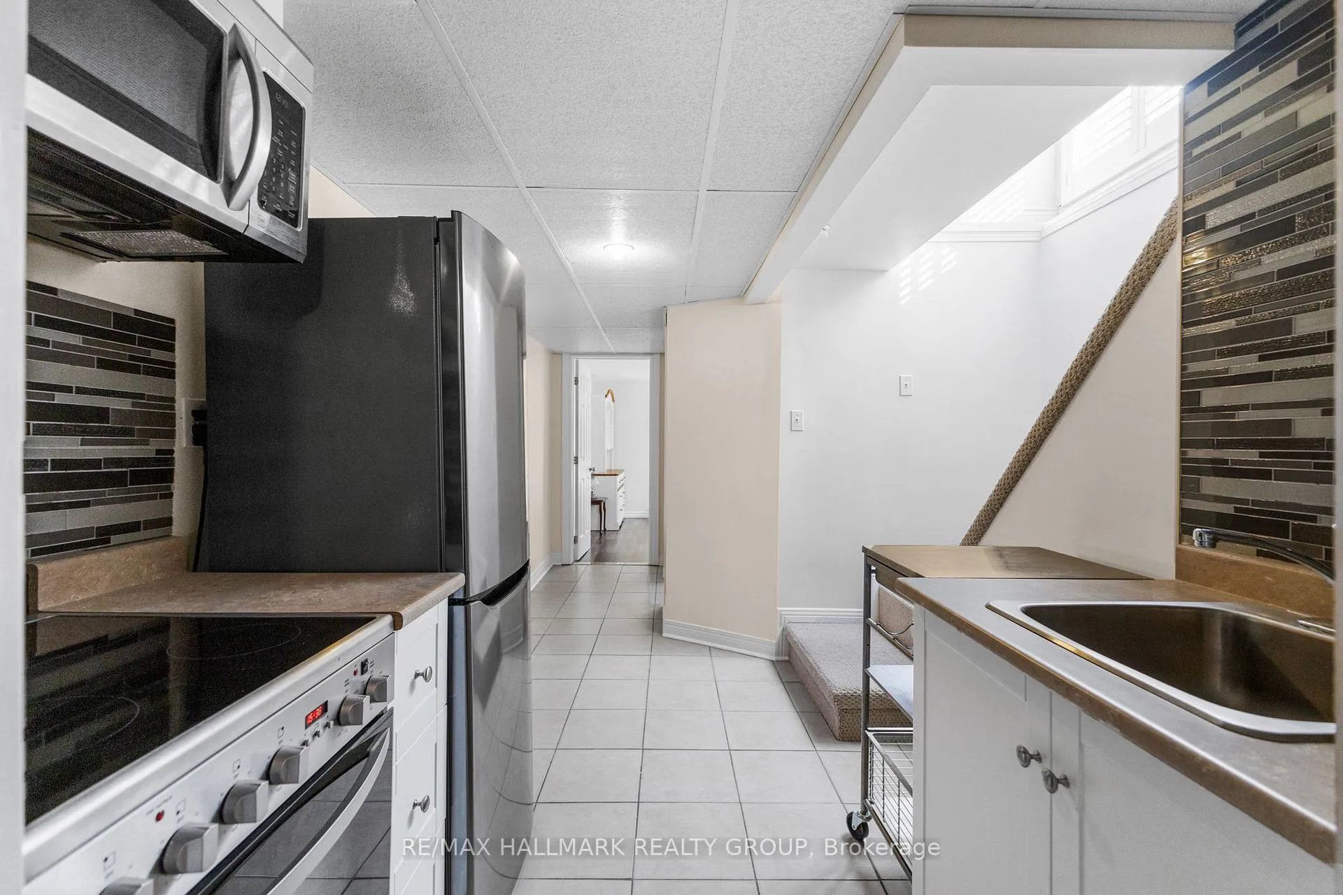 Photo 21 of 1902 Rosebella Avenue, Ottawa, Blossom Park/Leitrim — HOMEH
