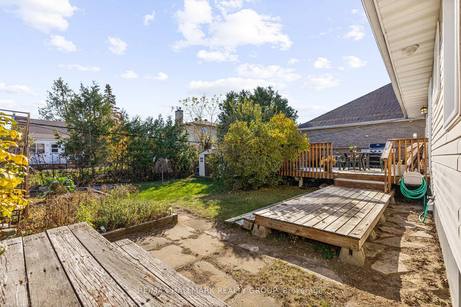 Photo 33 of 1902 Rosebella Avenue, Ottawa, Blossom Park/Leitrim — HOMEH
