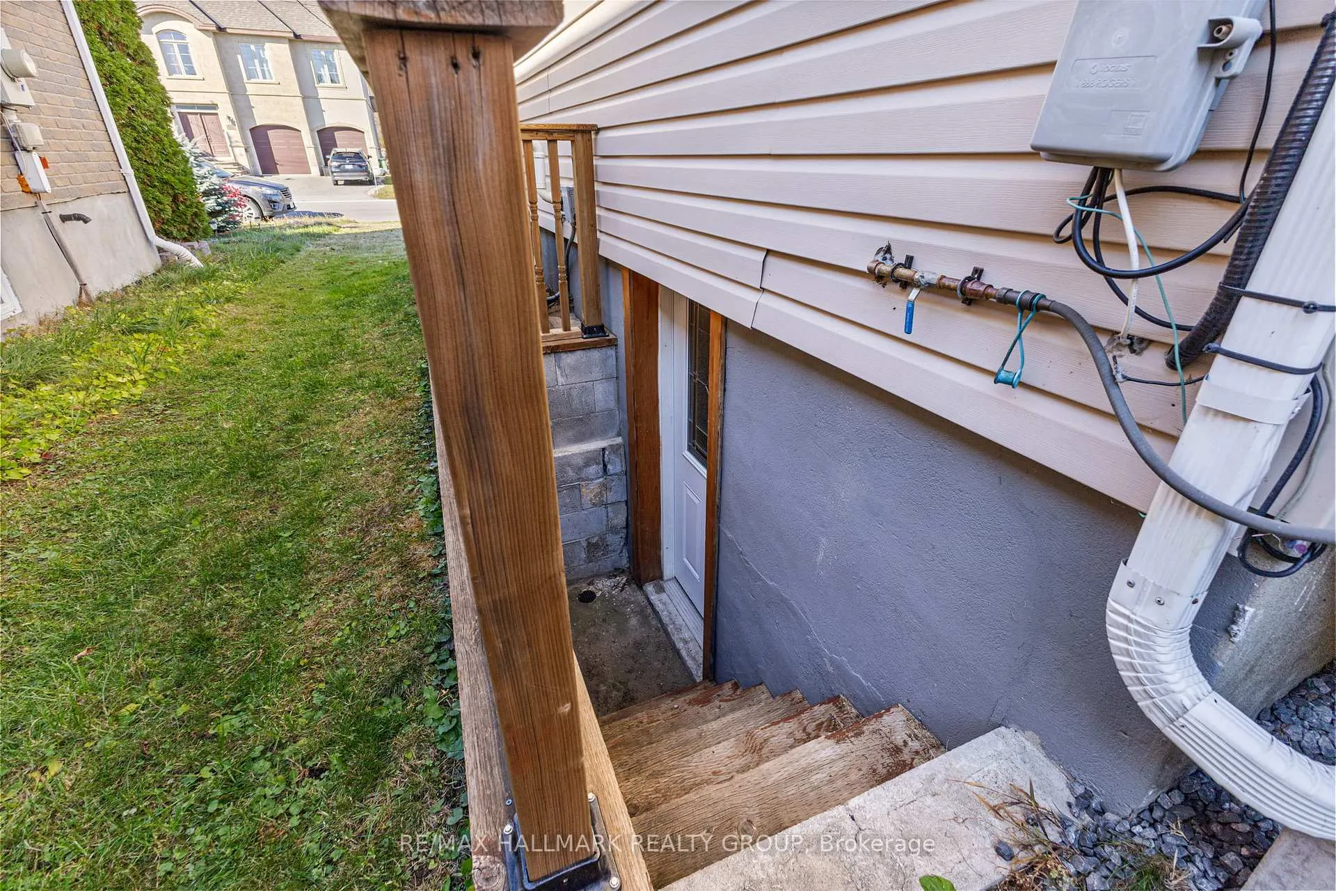 Photo 36 of 1902 Rosebella Avenue, Ottawa, Blossom Park/Leitrim — HOMEH