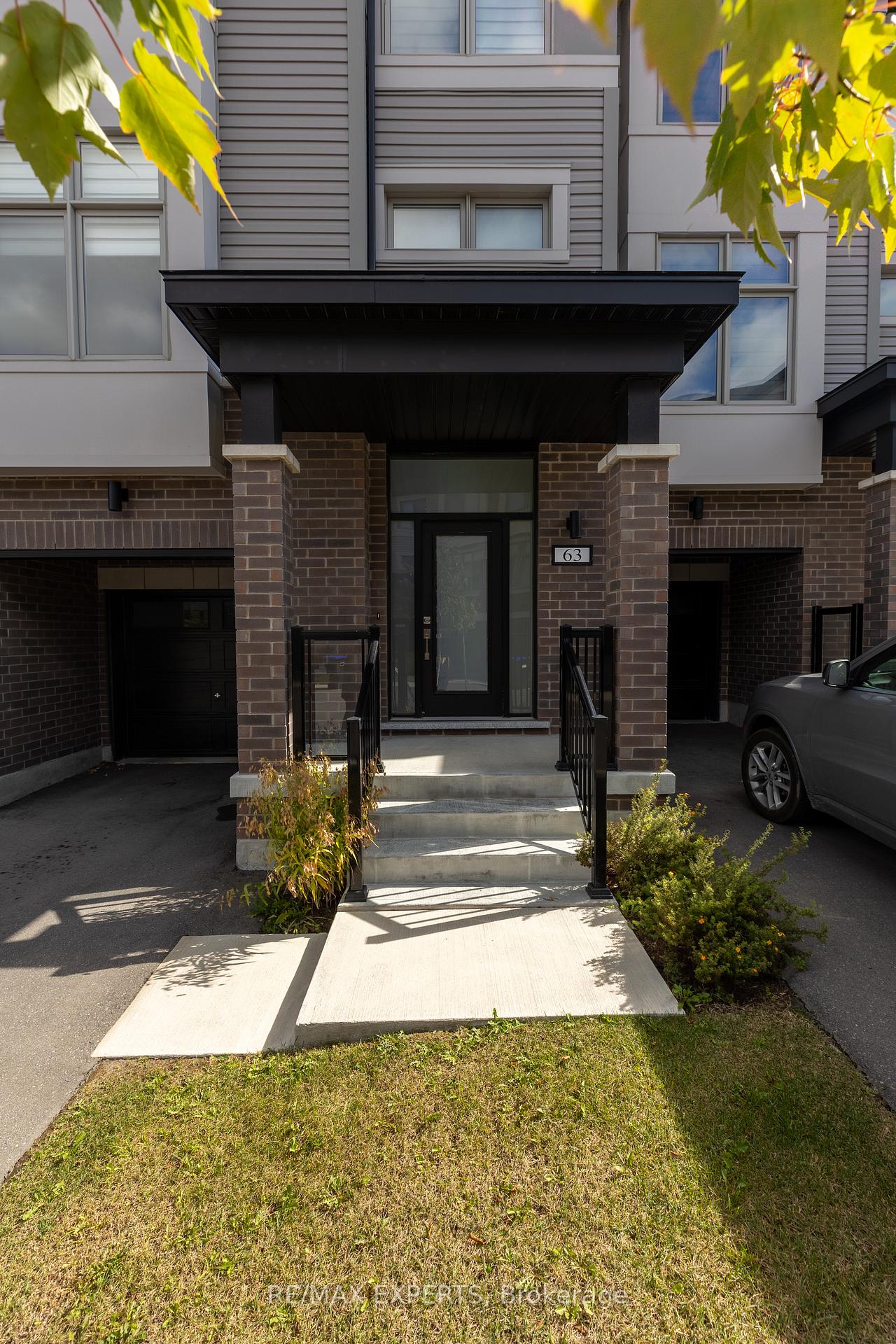 Photo 2 of Unit 35, 63 Totten Trail W, New Tecumseth, Tottenham — HOMEH