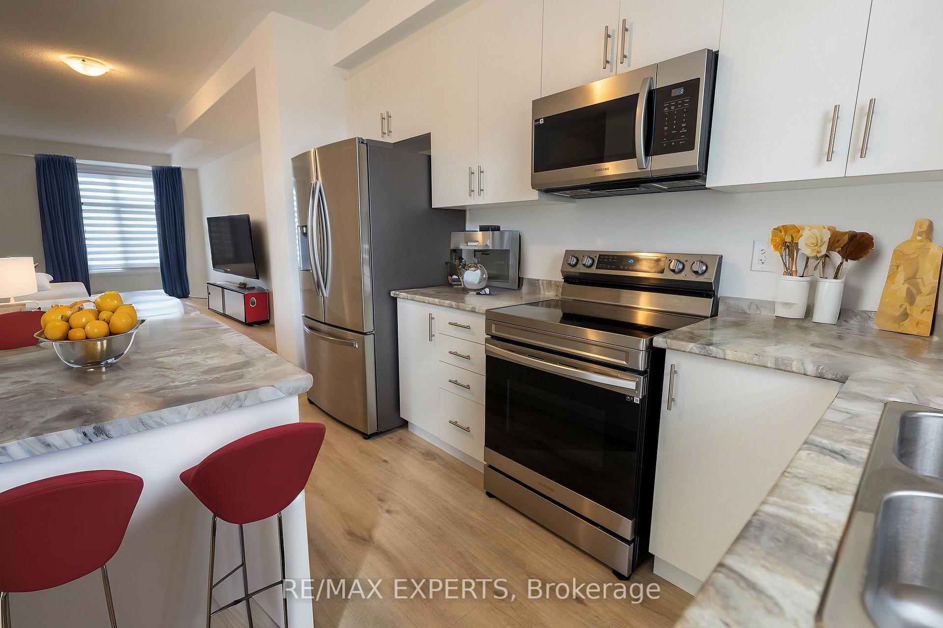 Photo 5 of Unit 35, 63 Totten Trail W, New Tecumseth, Tottenham — HOMEH