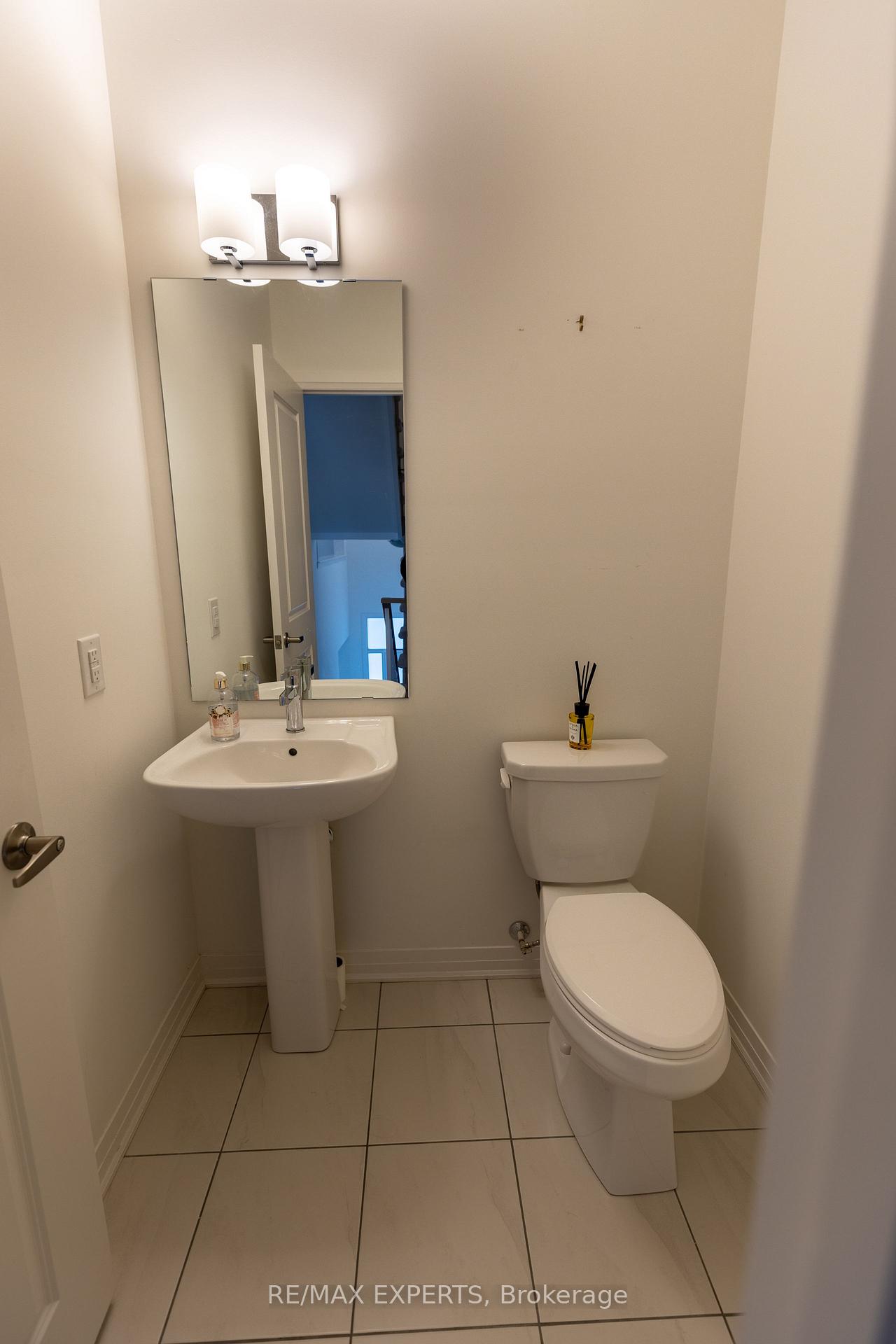 Photo 7 of Unit 35, 63 Totten Trail W, New Tecumseth, Tottenham — HOMEH