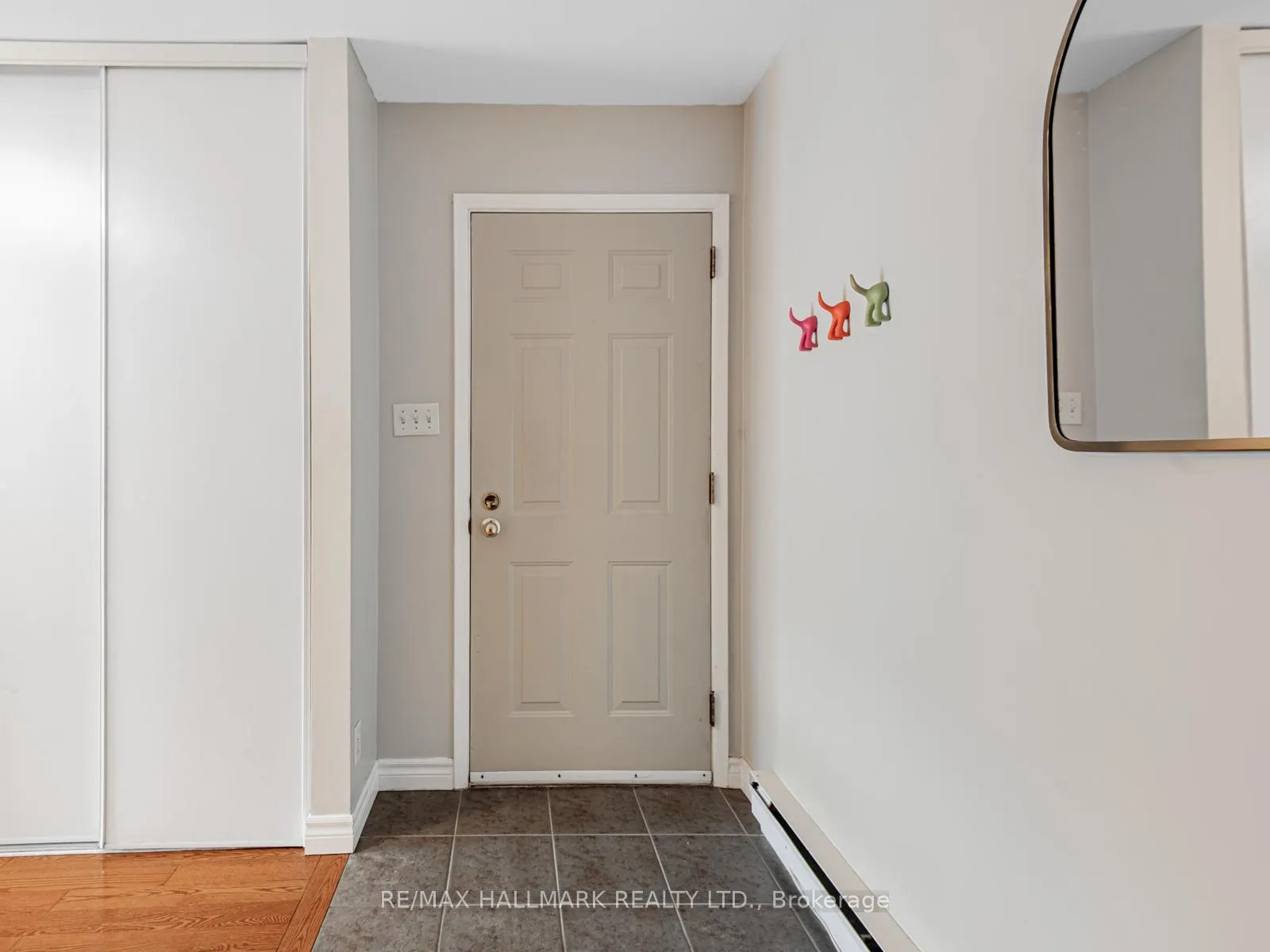 Photo 5 of Unit 405, 11 Reith Way, Markham, Aileen-Willowbrook — HOMEH