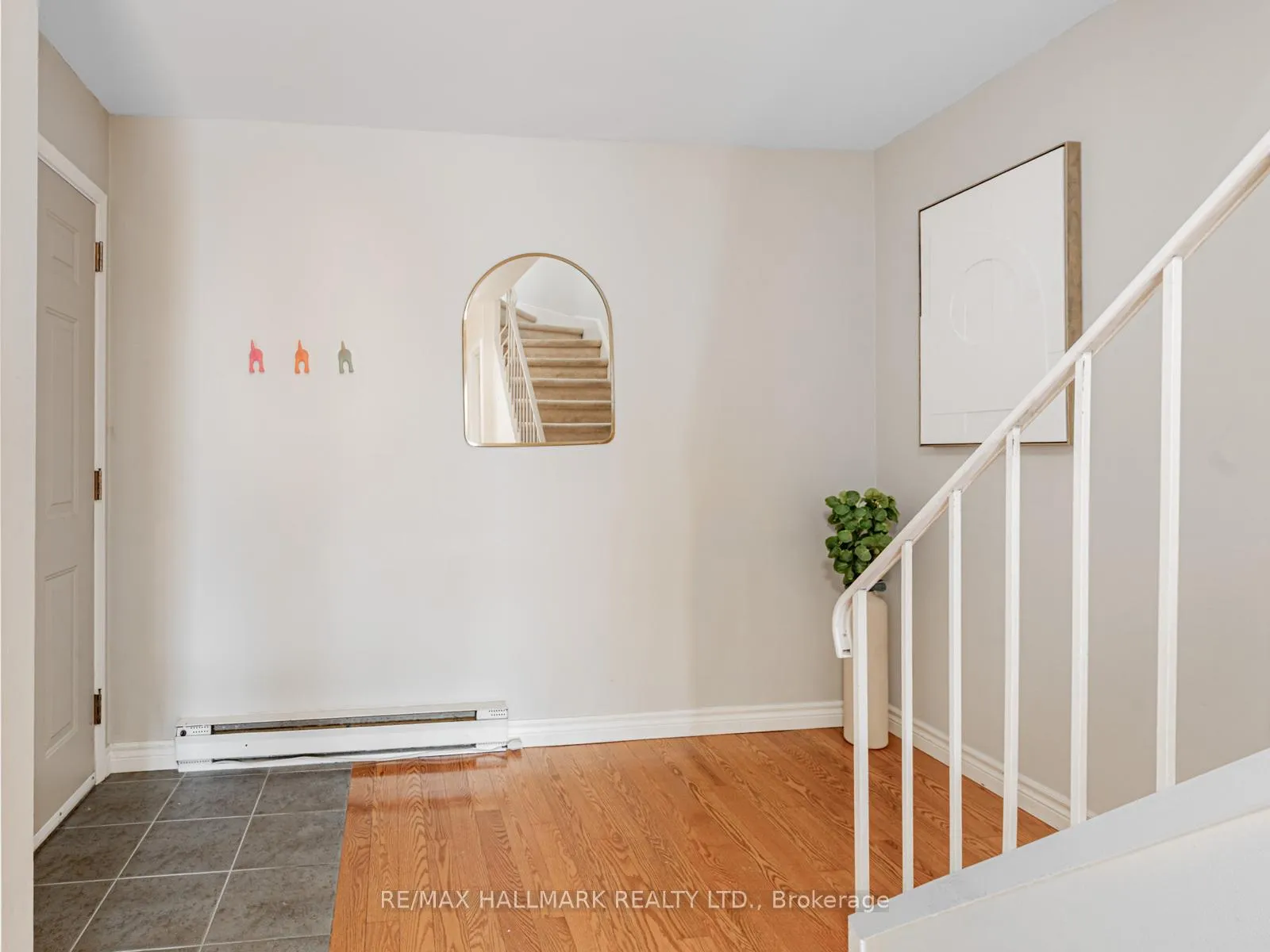 Photo 6 of Unit 405, 11 Reith Way, Markham, Aileen-Willowbrook — HOMEH