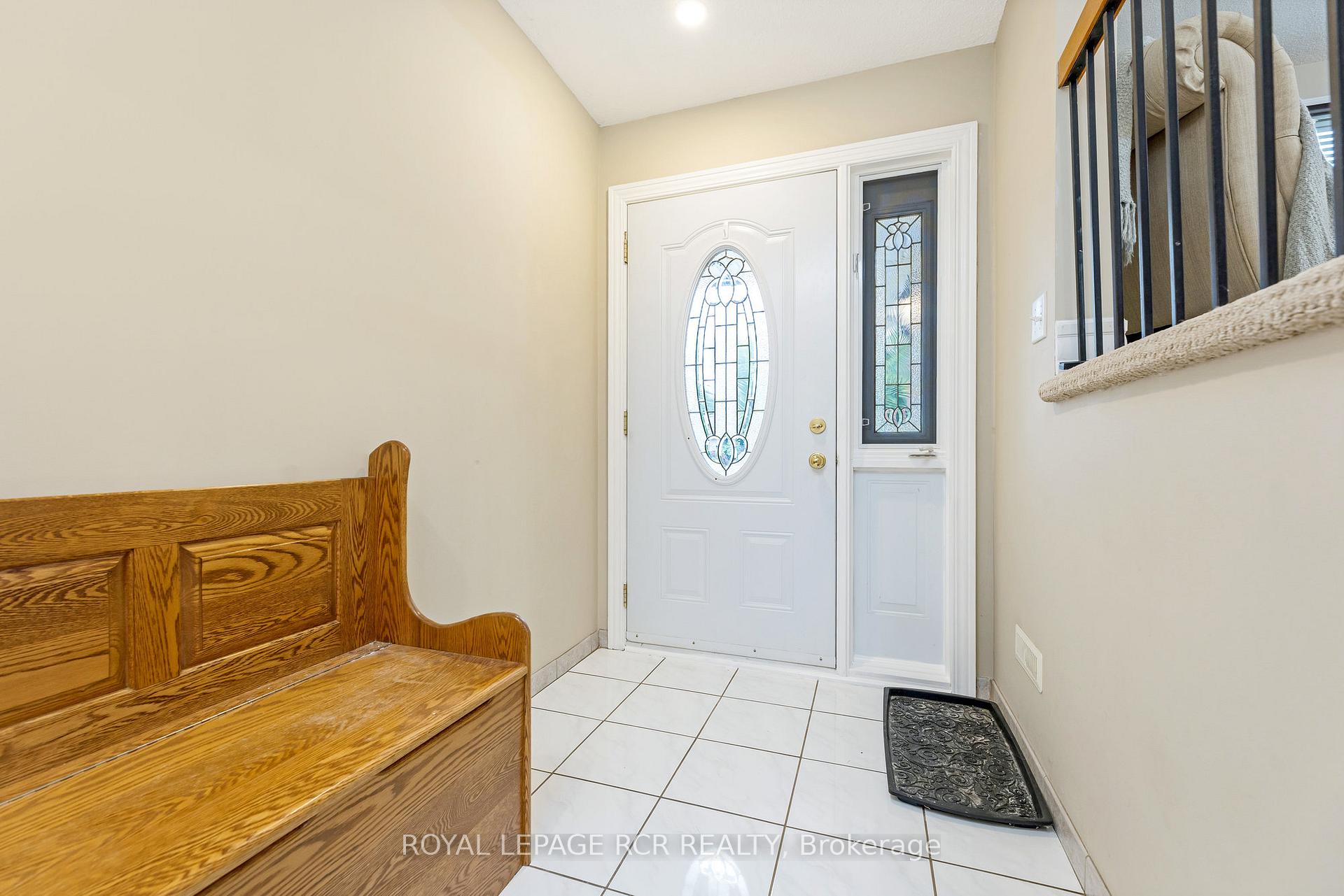 Photo 2 of 37 Grassmere Crescent, Brampton, Northgate — HOMEH