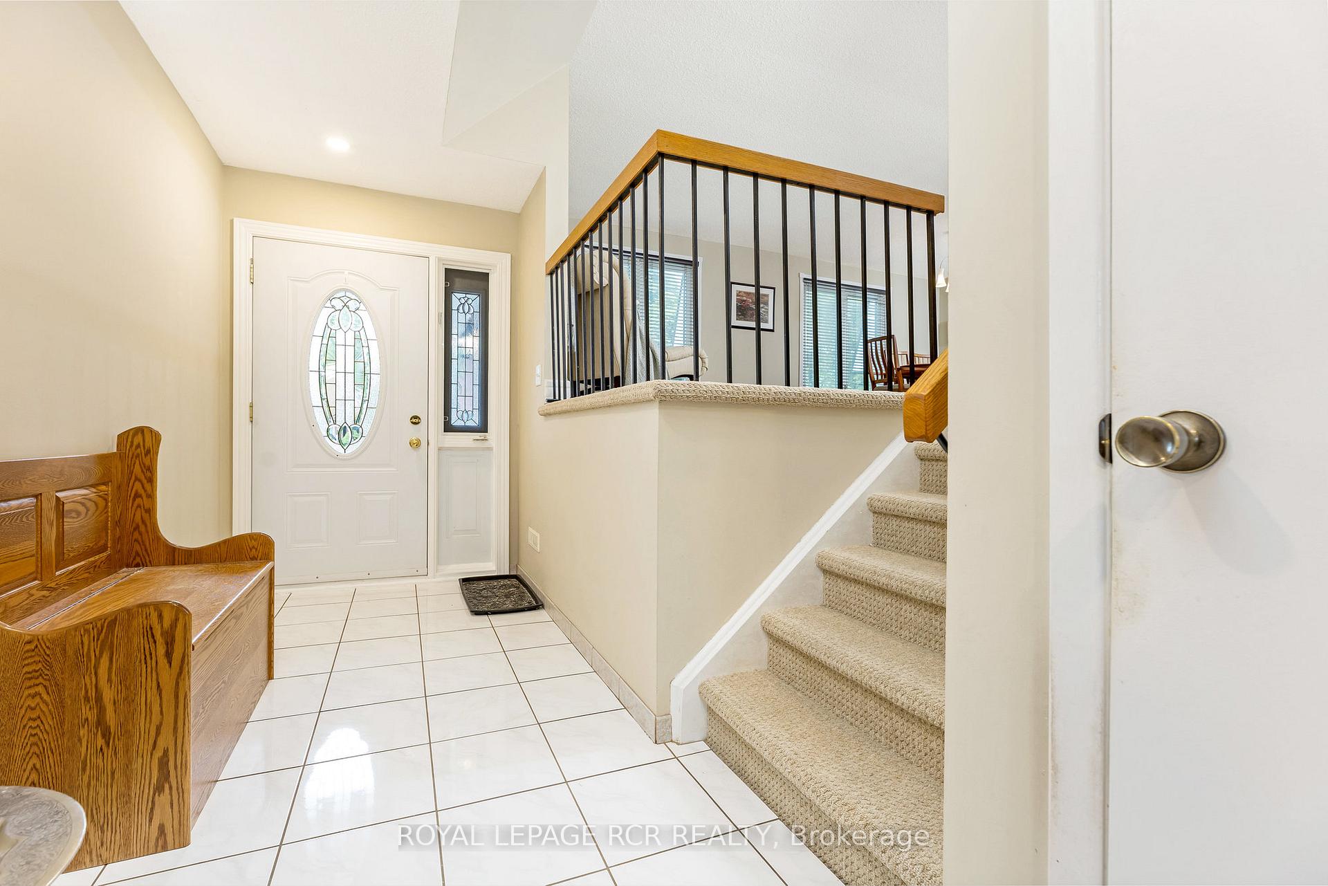 Photo 4 of 37 Grassmere Crescent, Brampton, Northgate — HOMEH