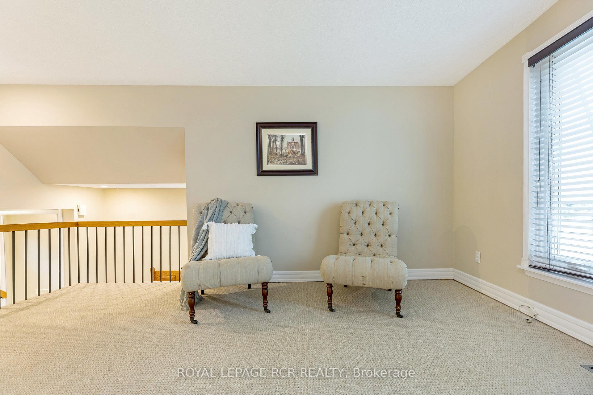 Photo 3 of 37 Grassmere Crescent, Brampton, Northgate — HOMEH
