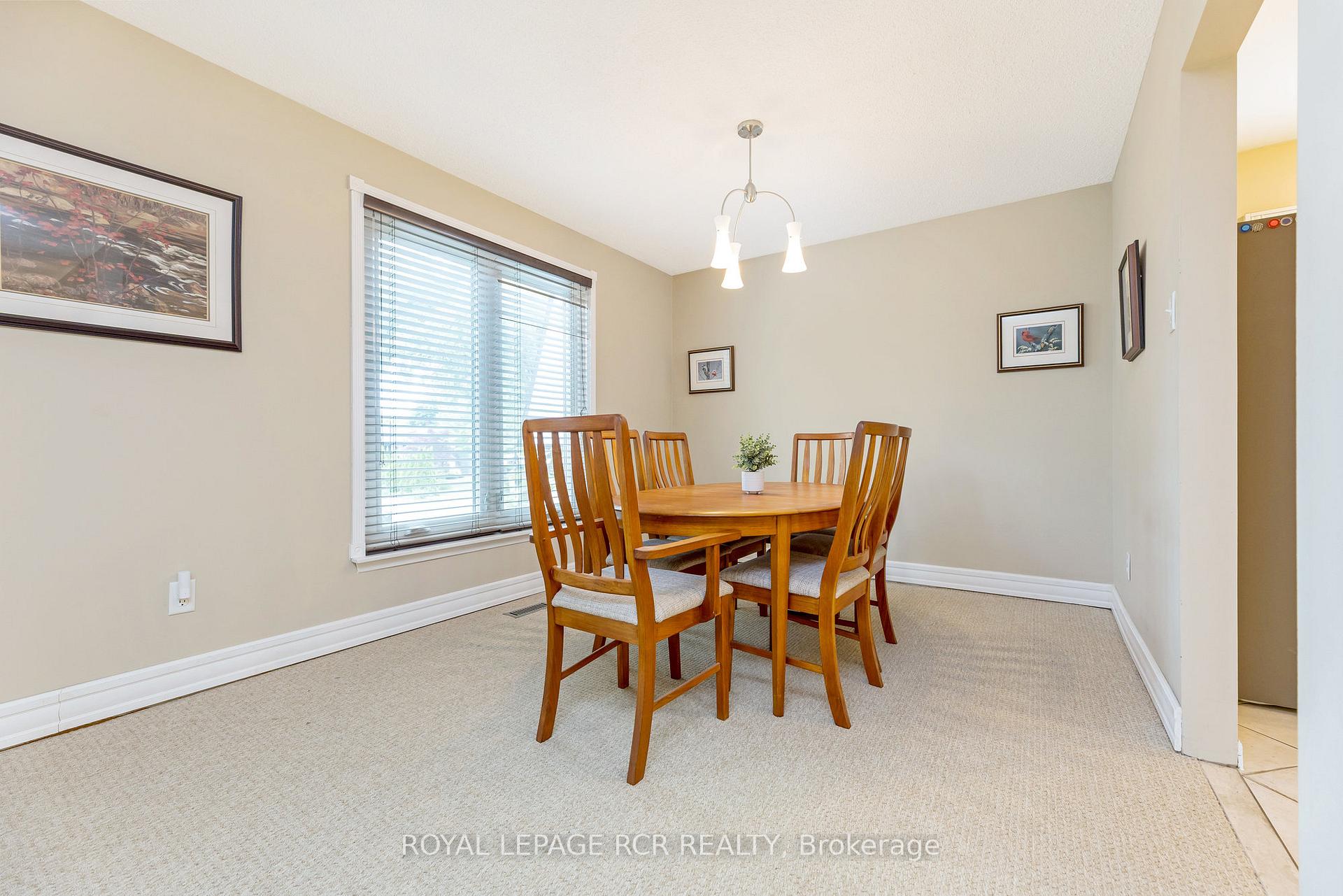 Photo 5 of 37 Grassmere Crescent, Brampton, Northgate — HOMEH
