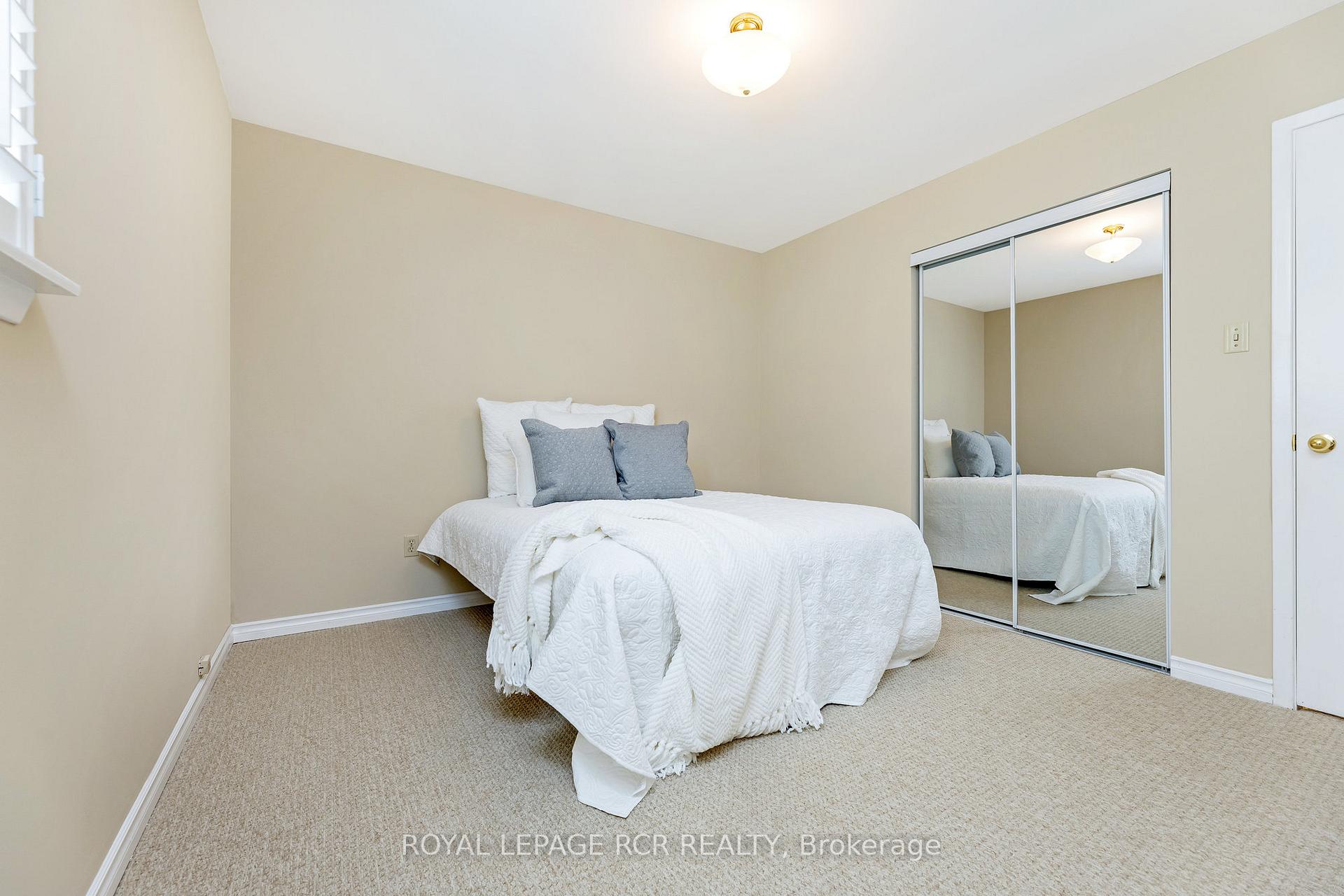 Photo 20 of 37 Grassmere Crescent, Brampton, Northgate — HOMEH