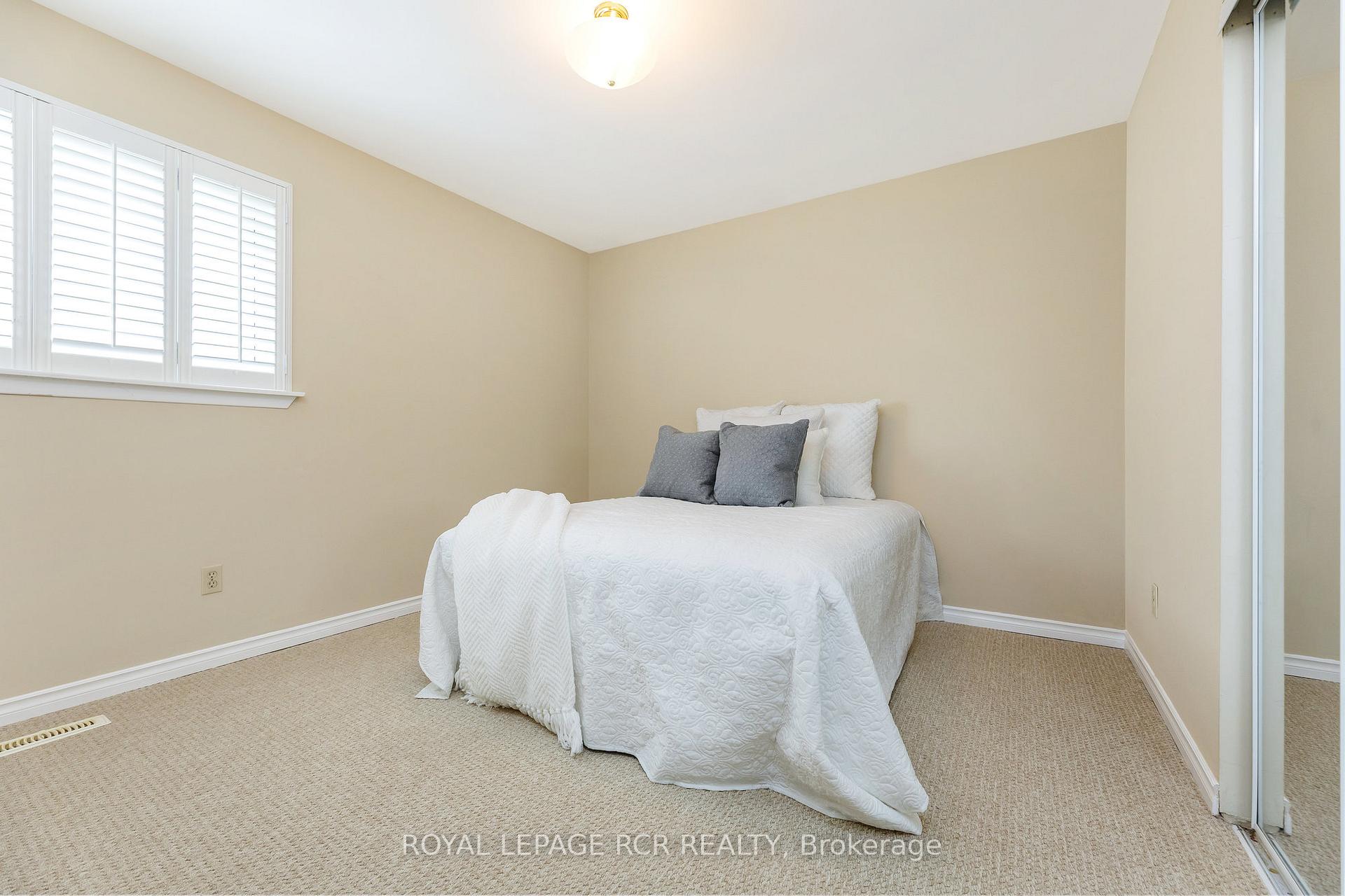 Photo 10 of 37 Grassmere Crescent, Brampton, Northgate — HOMEH